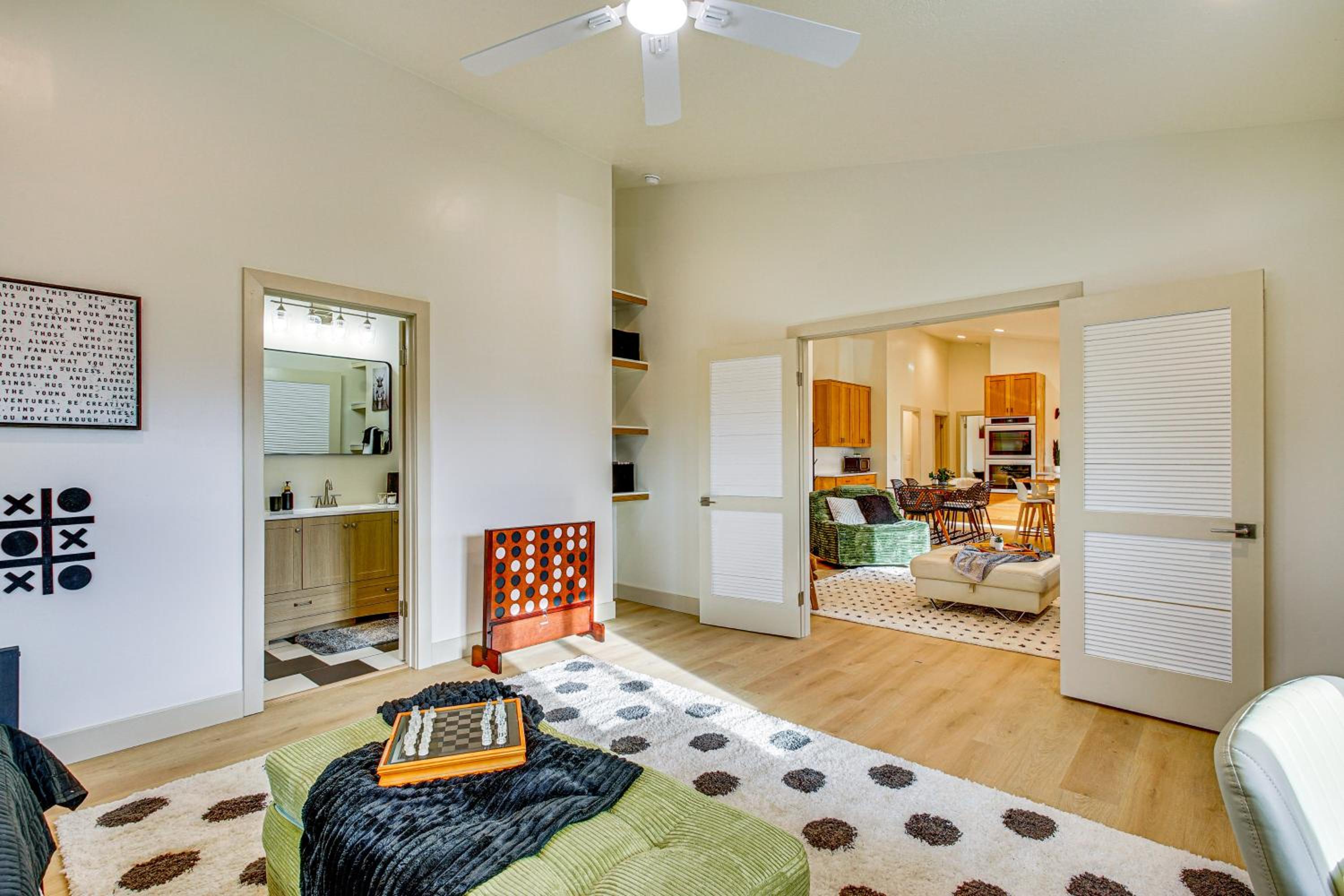 Wasatch Ski Base with Mtn Views Families Welcome!