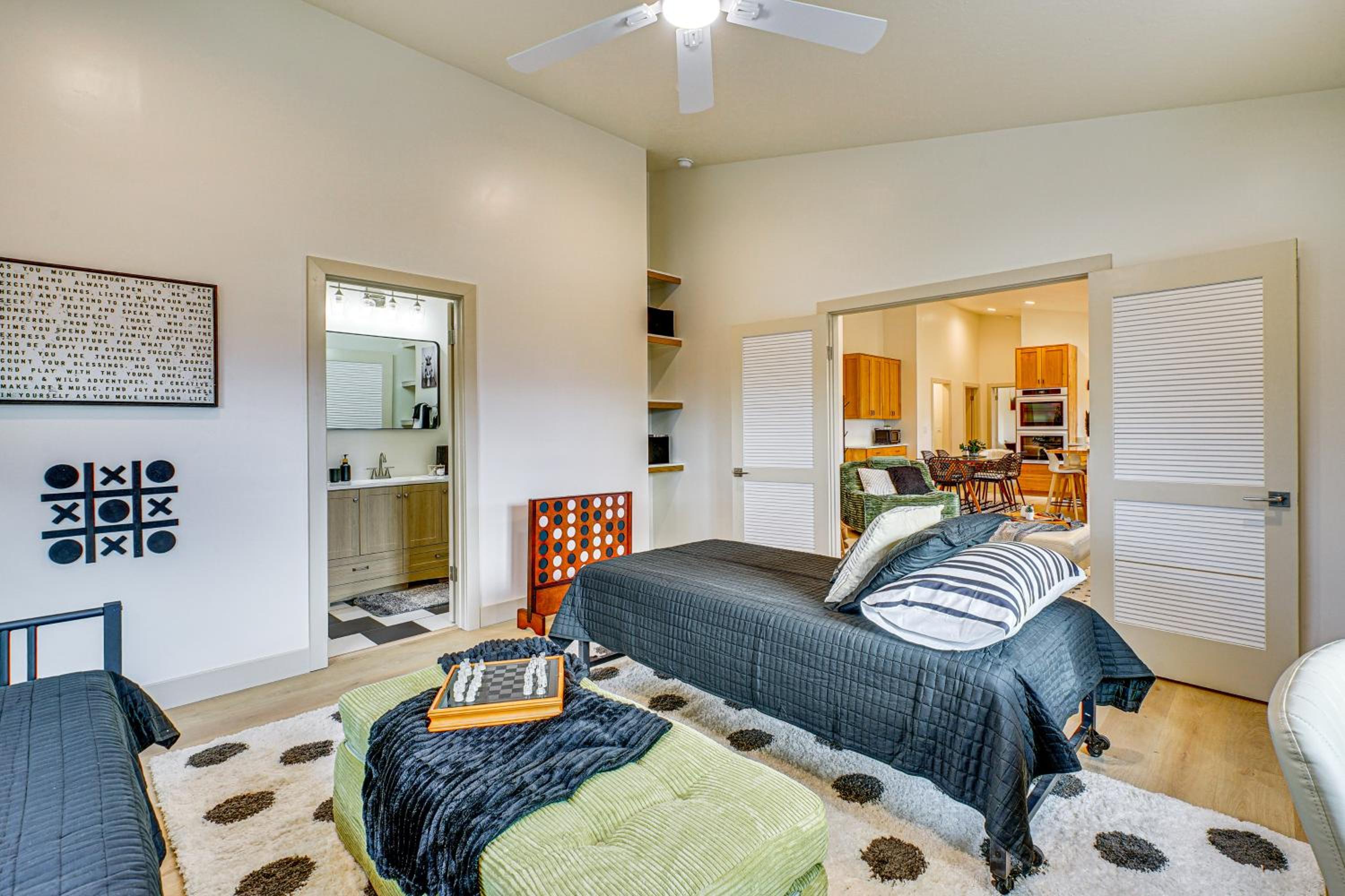 Wasatch Ski Base with Mtn Views Families Welcome!