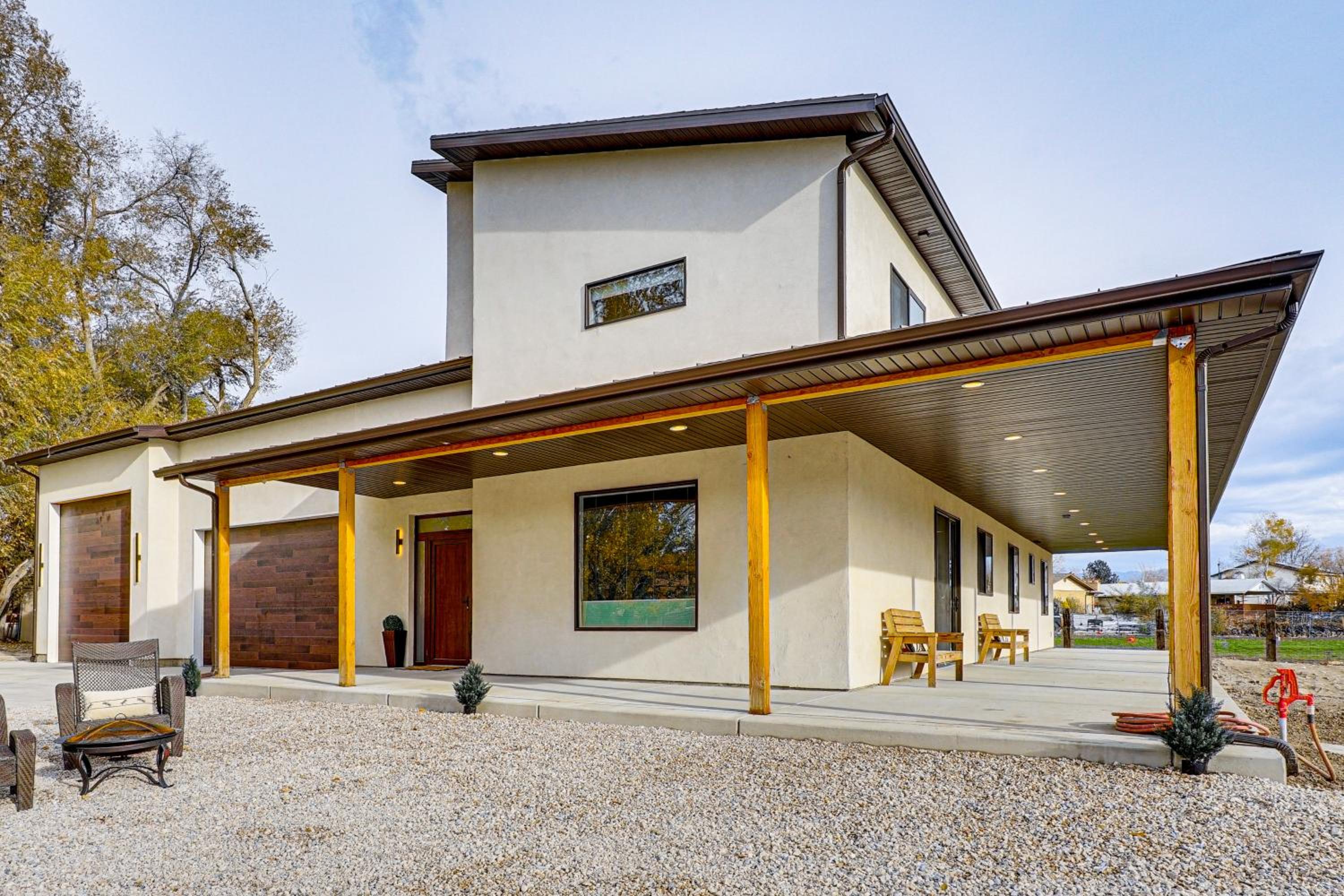 Wasatch Ski Base with Mtn Views Families Welcome!