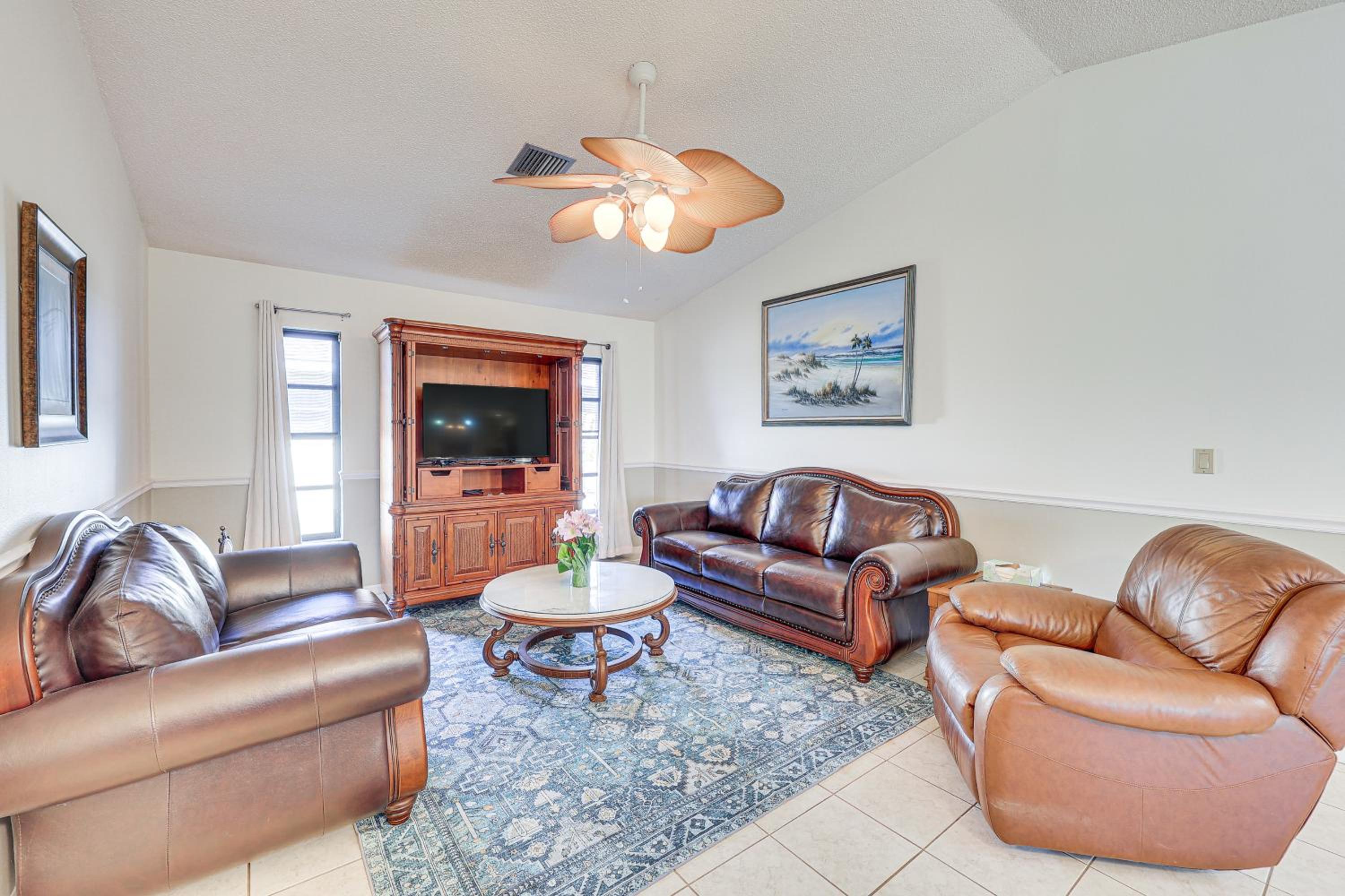 7 Mi to Harborwalk Spacious Home with Private Pool