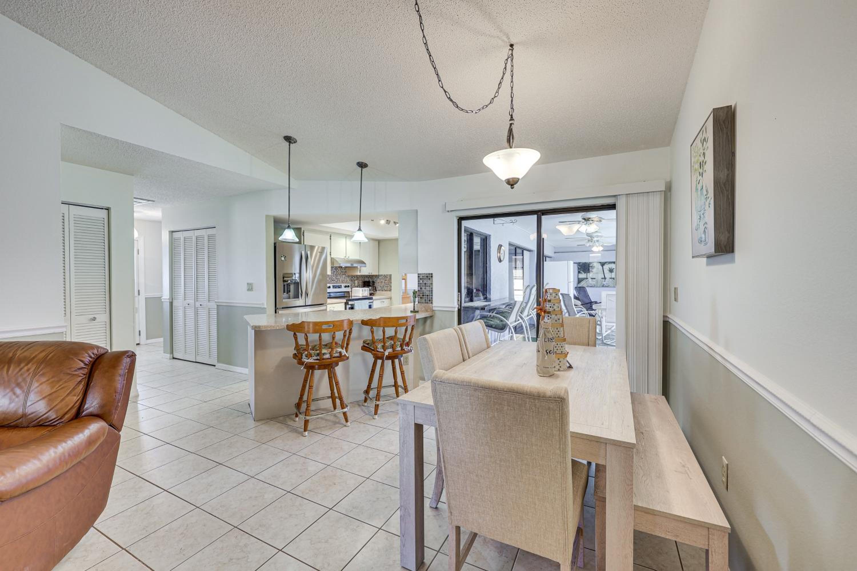 7 Mi to Harborwalk Spacious Home with Private Pool