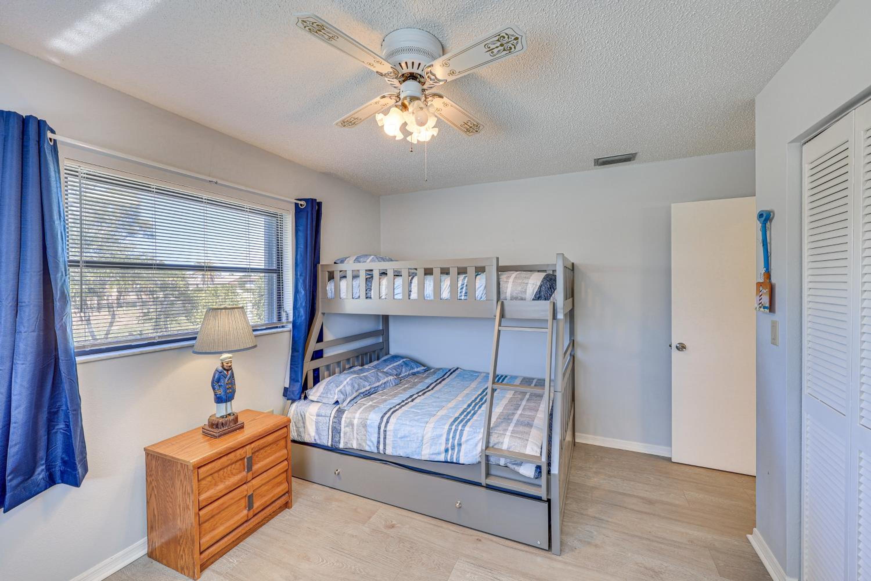 7 Mi to Harborwalk Spacious Home with Private Pool