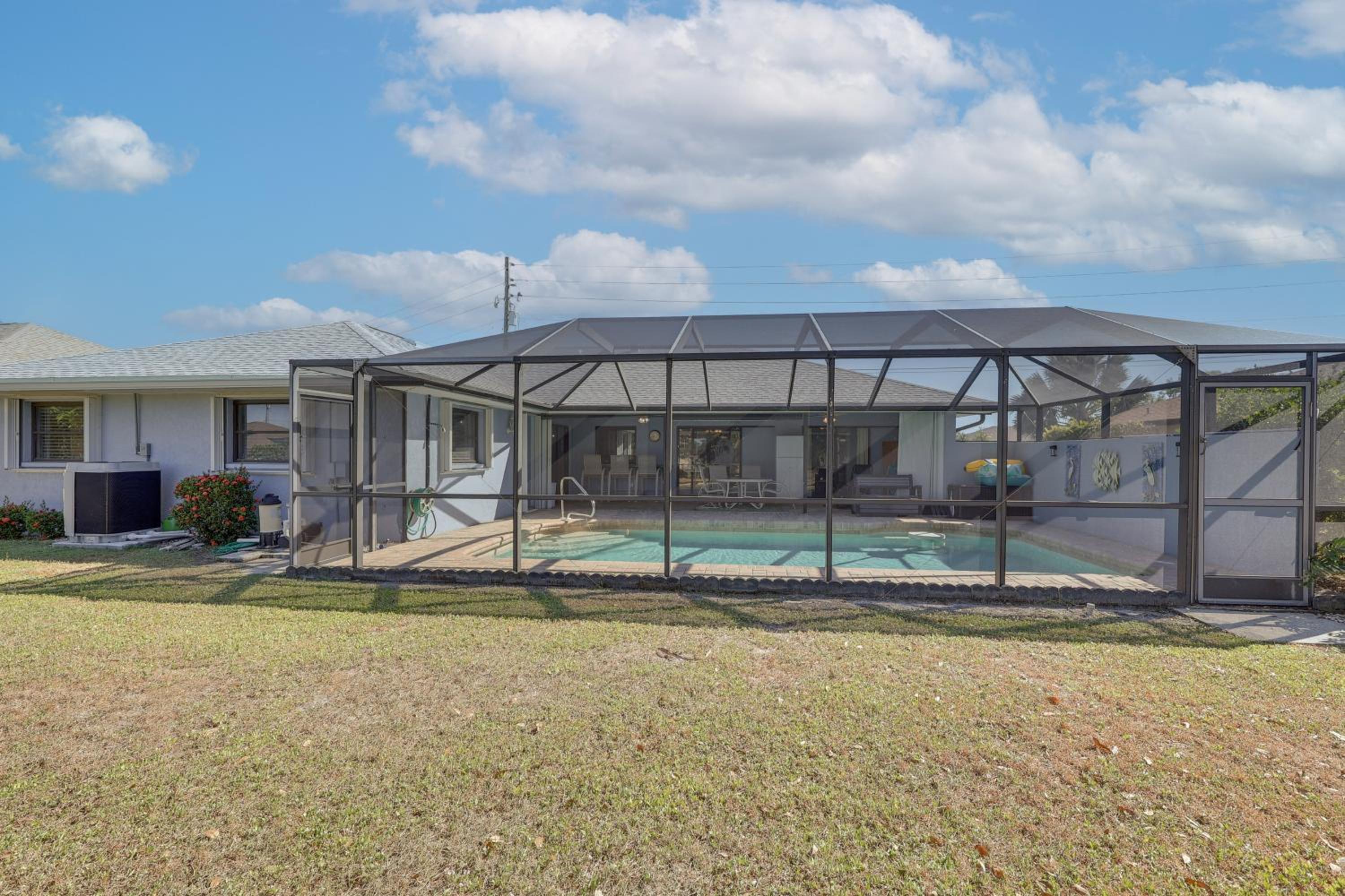 7 Mi to Harborwalk Spacious Home with Private Pool