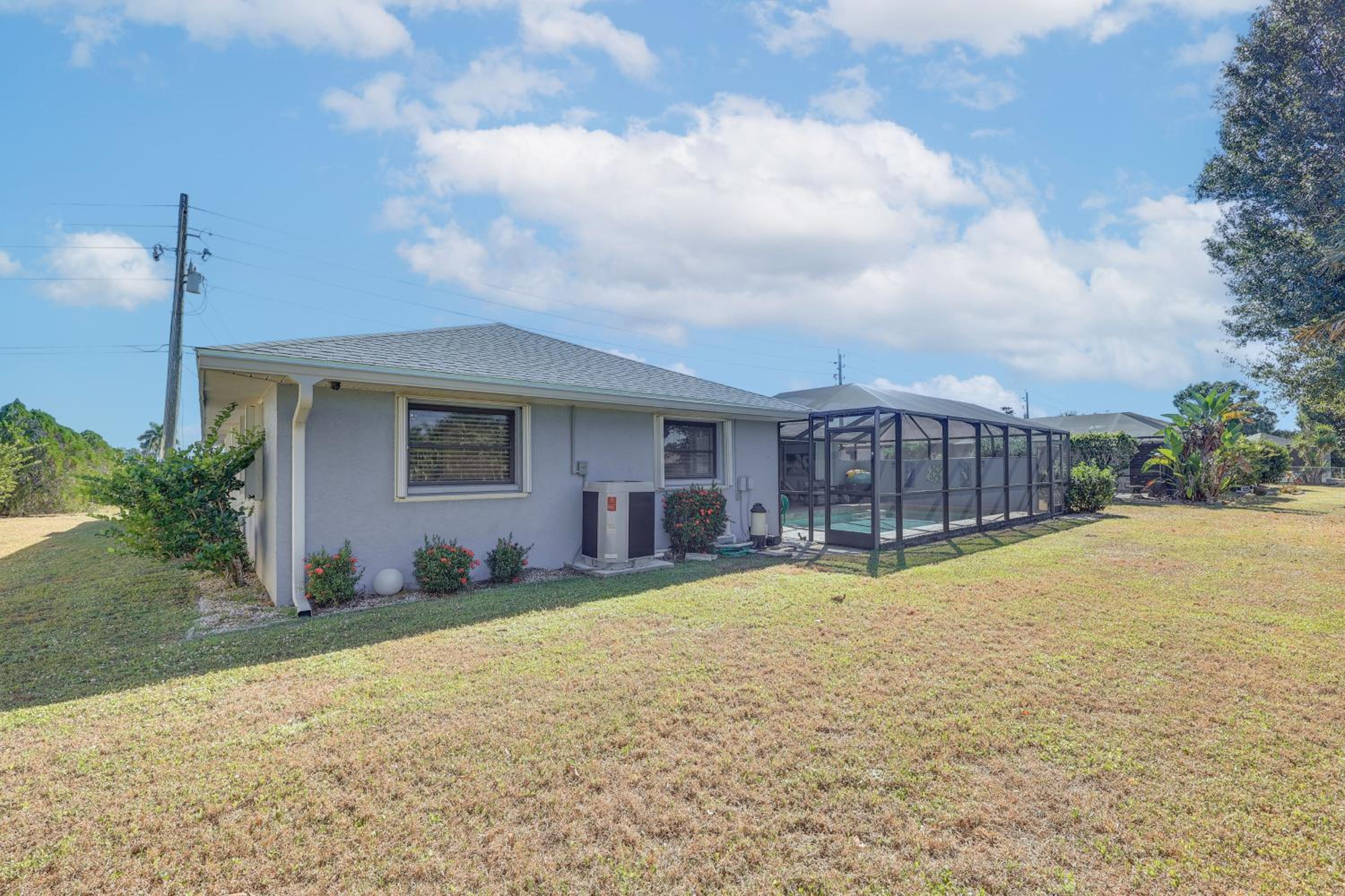 7 Mi to Harborwalk Spacious Home with Private Pool