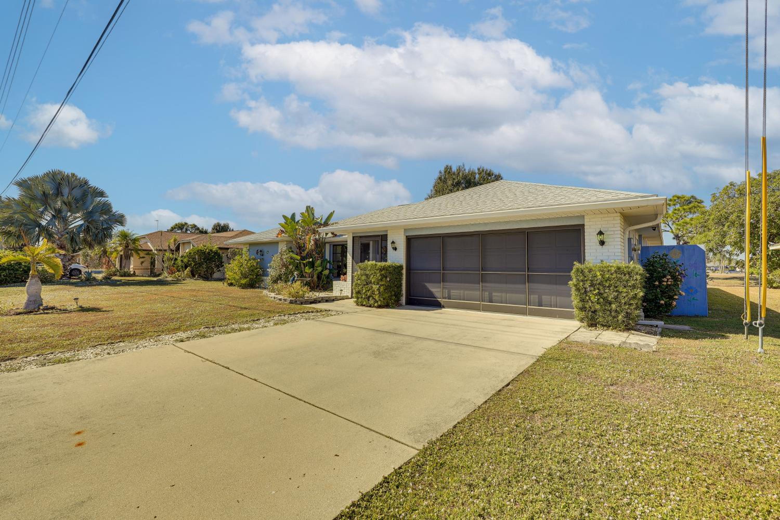 7 Mi to Harborwalk Spacious Home with Private Pool