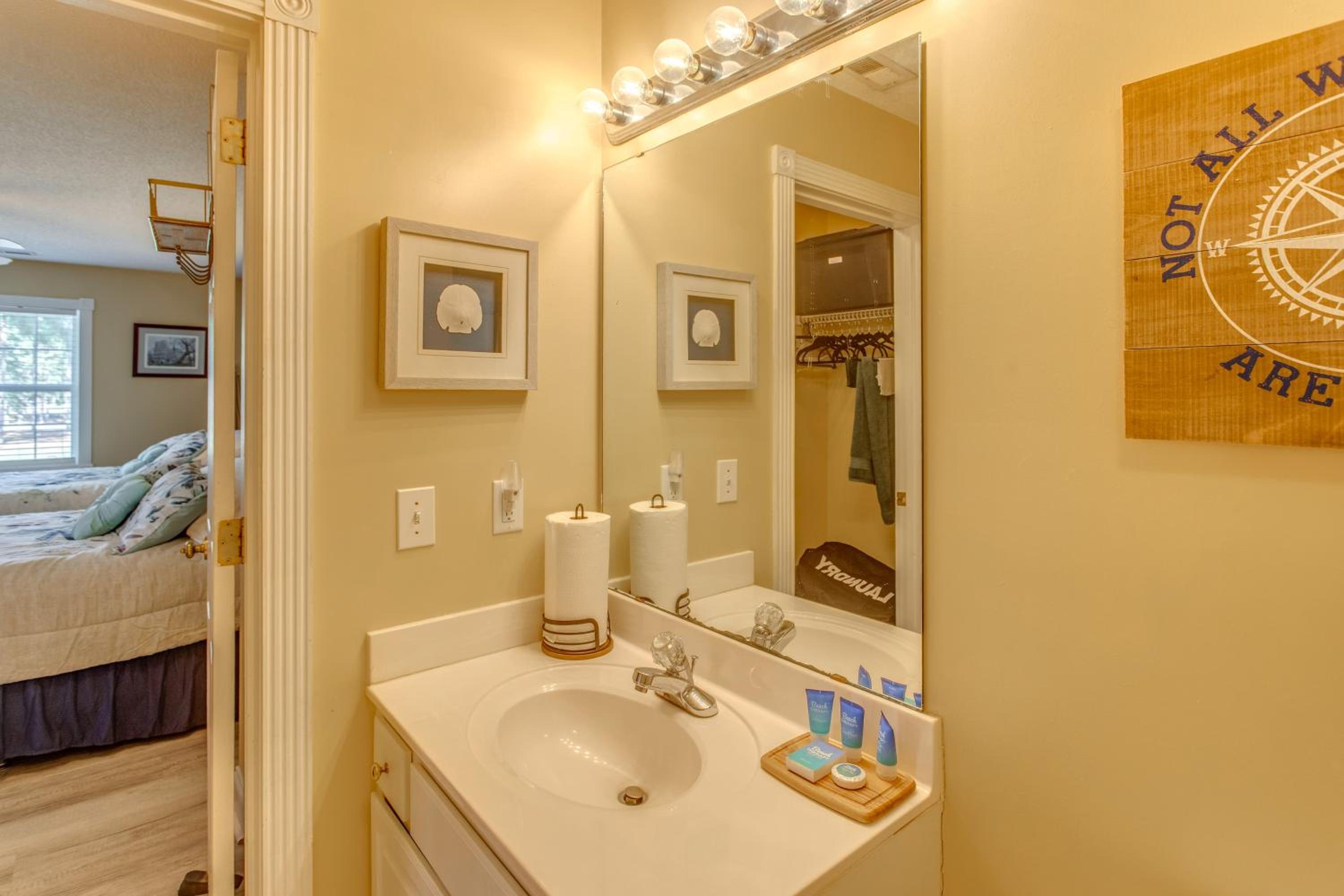 Golfers Haven Calabash Condo, 9 Mi to Beach