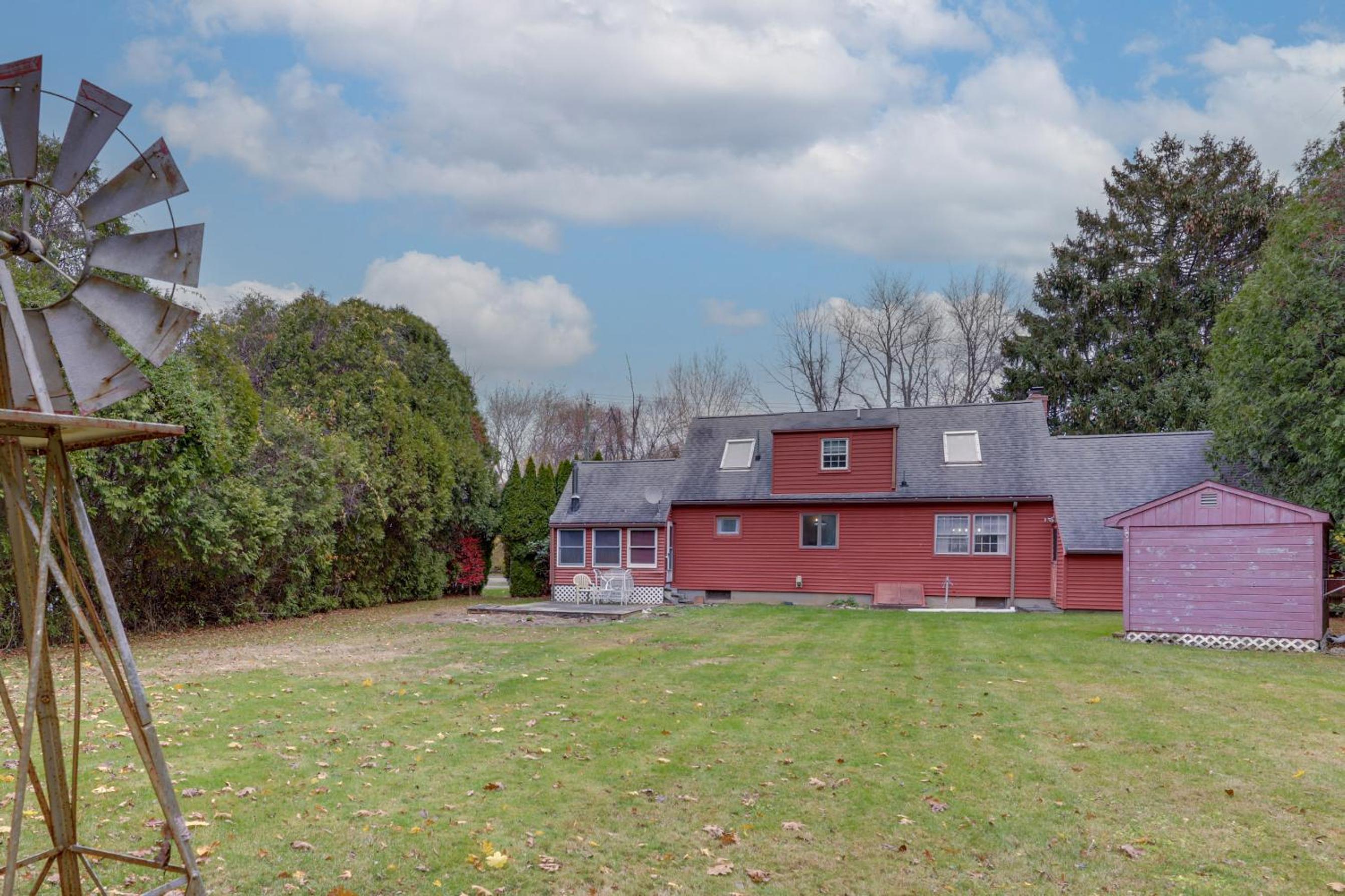 Thames River Fun! Sunny Retreat in Quaker Hill