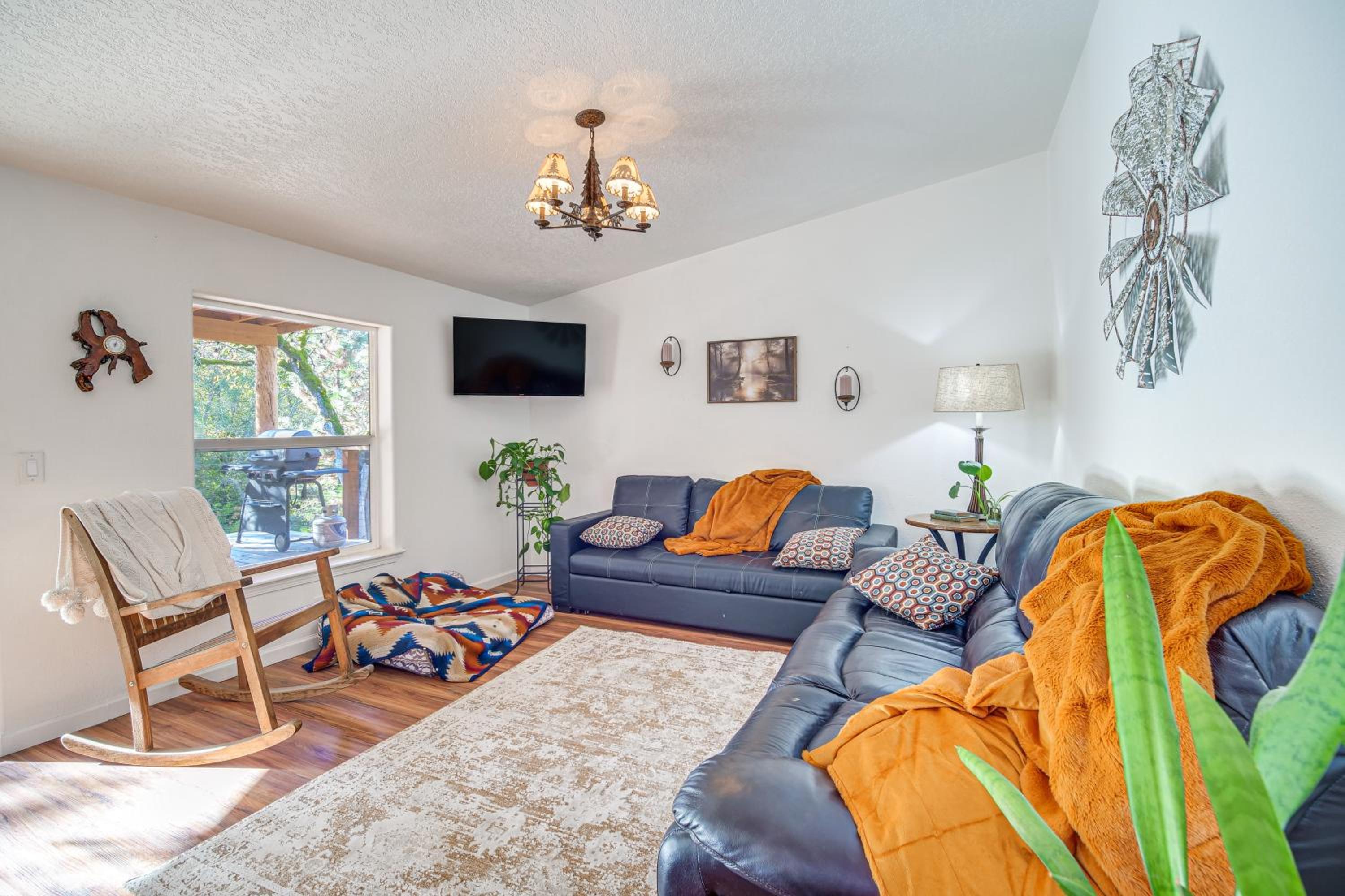 Riverfront Relaxation Secluded Jacksonville Home
