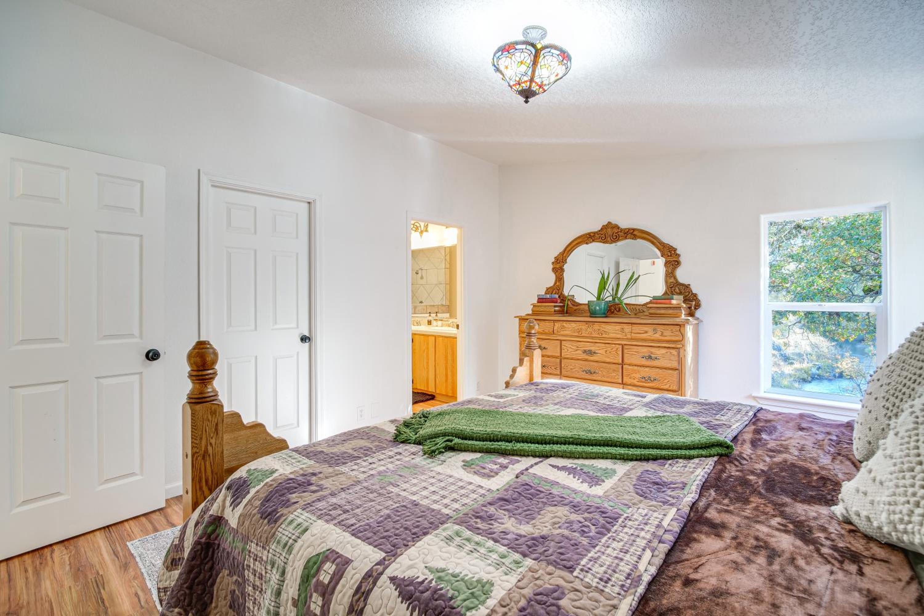 Riverfront Relaxation Secluded Jacksonville Home