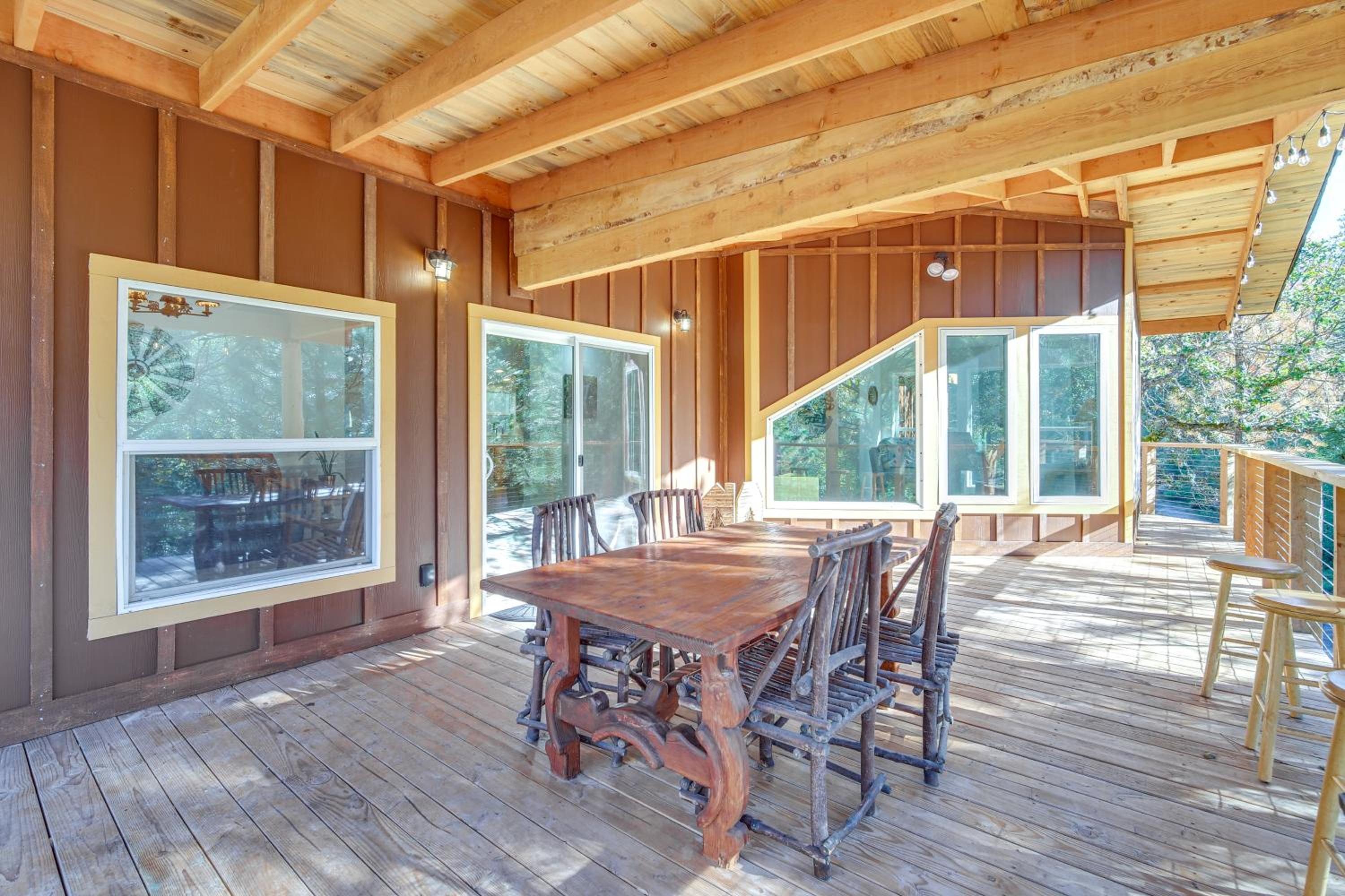 Riverfront Relaxation Secluded Jacksonville Home
