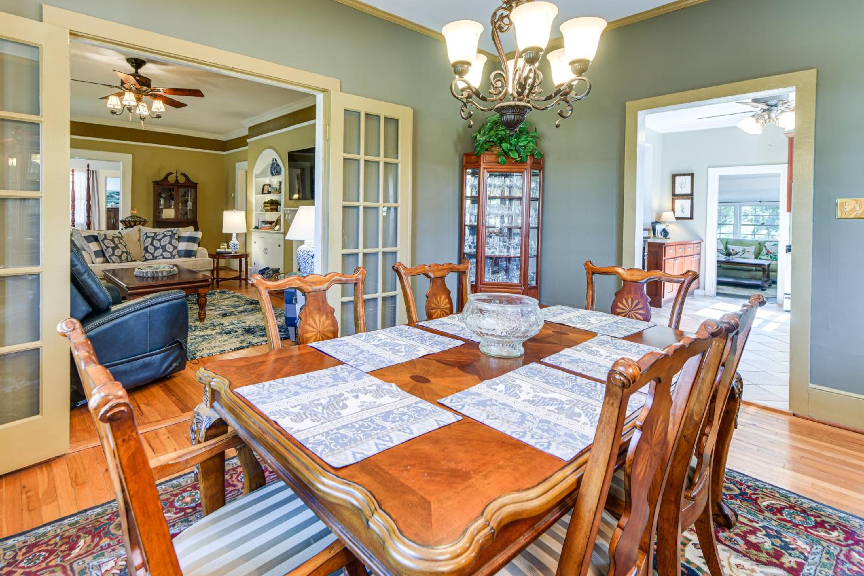 7 Mi to Sprewell Bluff Park Home with Patio and Yard!