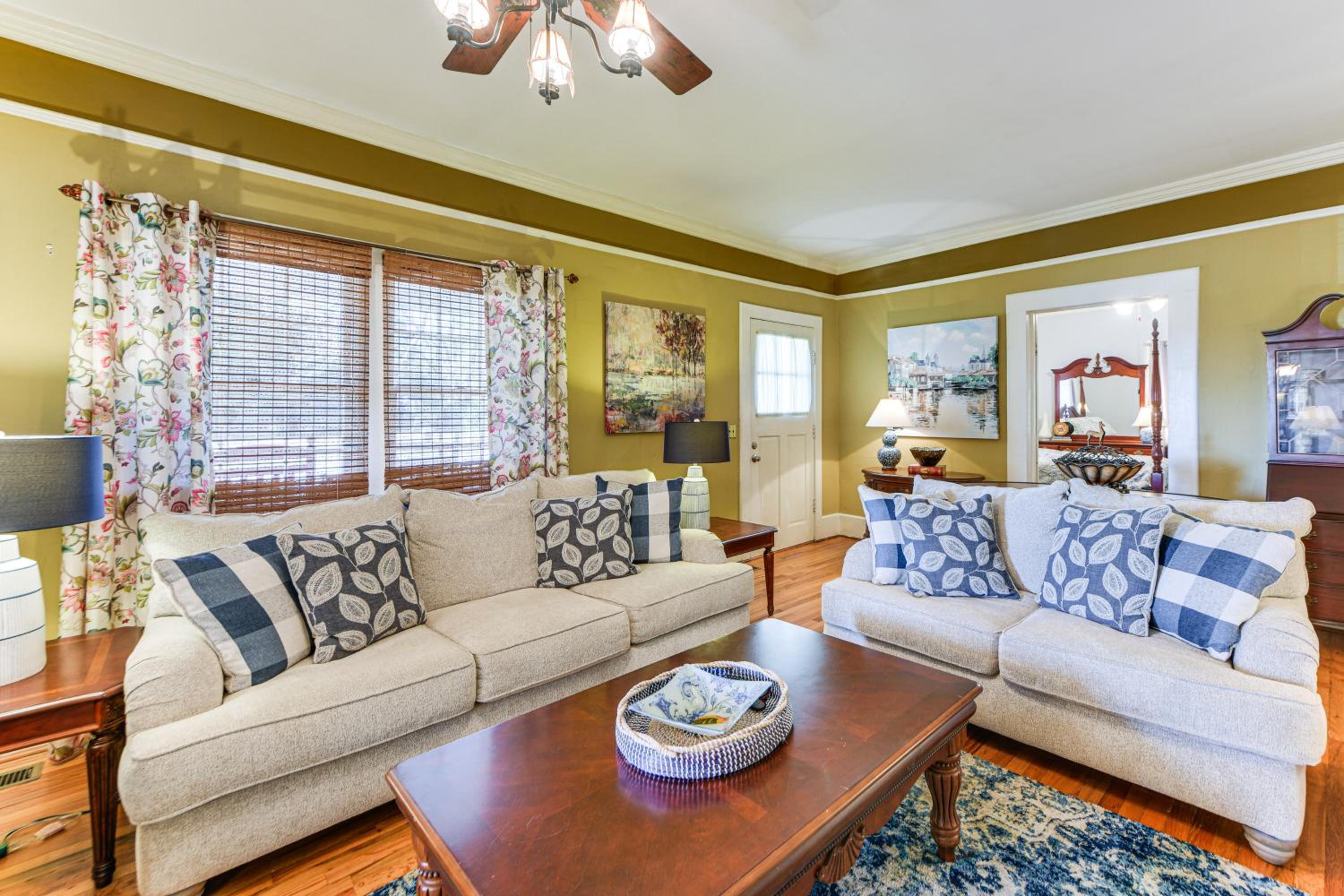 7 Mi to Sprewell Bluff Park Home with Patio and Yard!