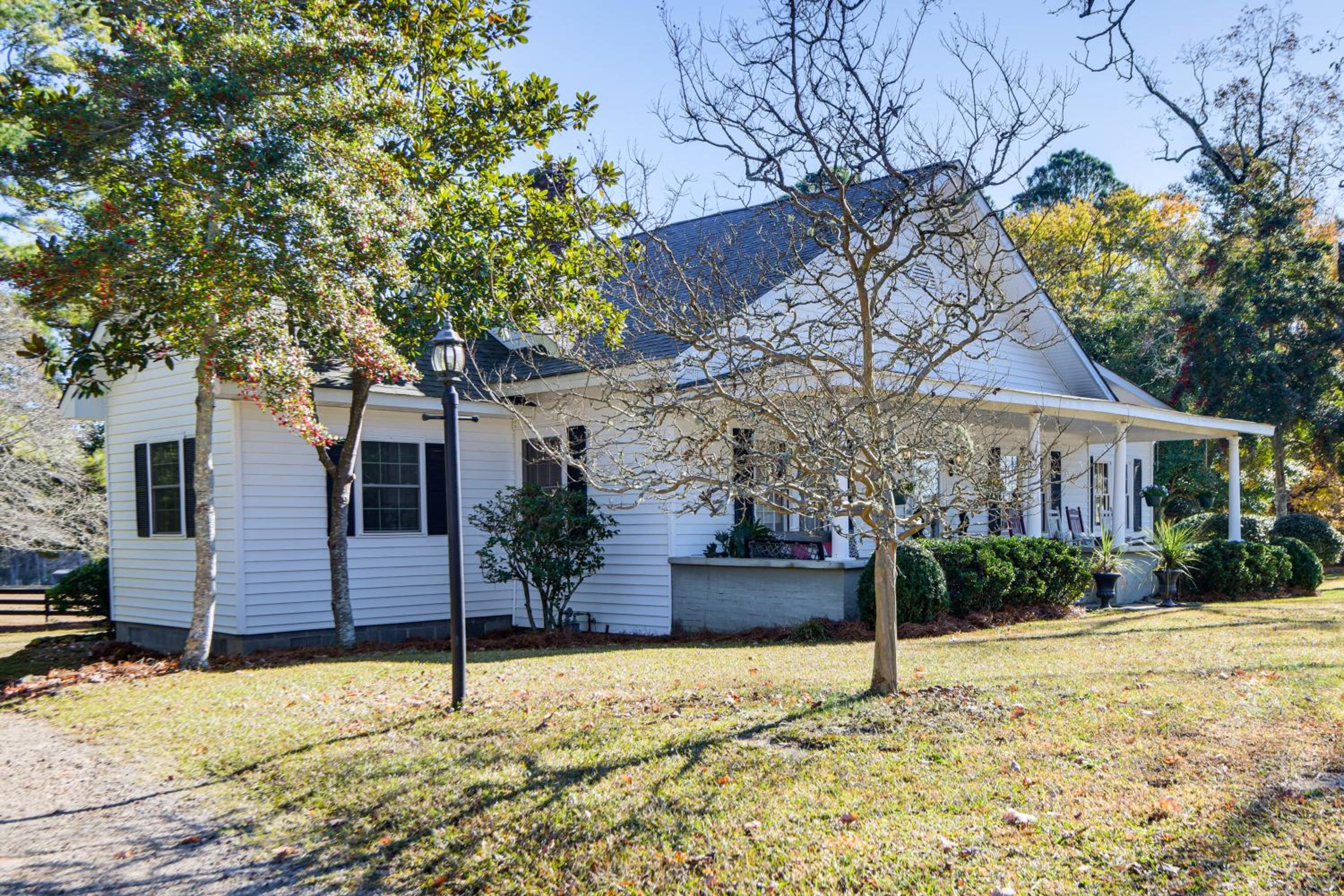 7 Mi to Sprewell Bluff Park Home with Patio and Yard!