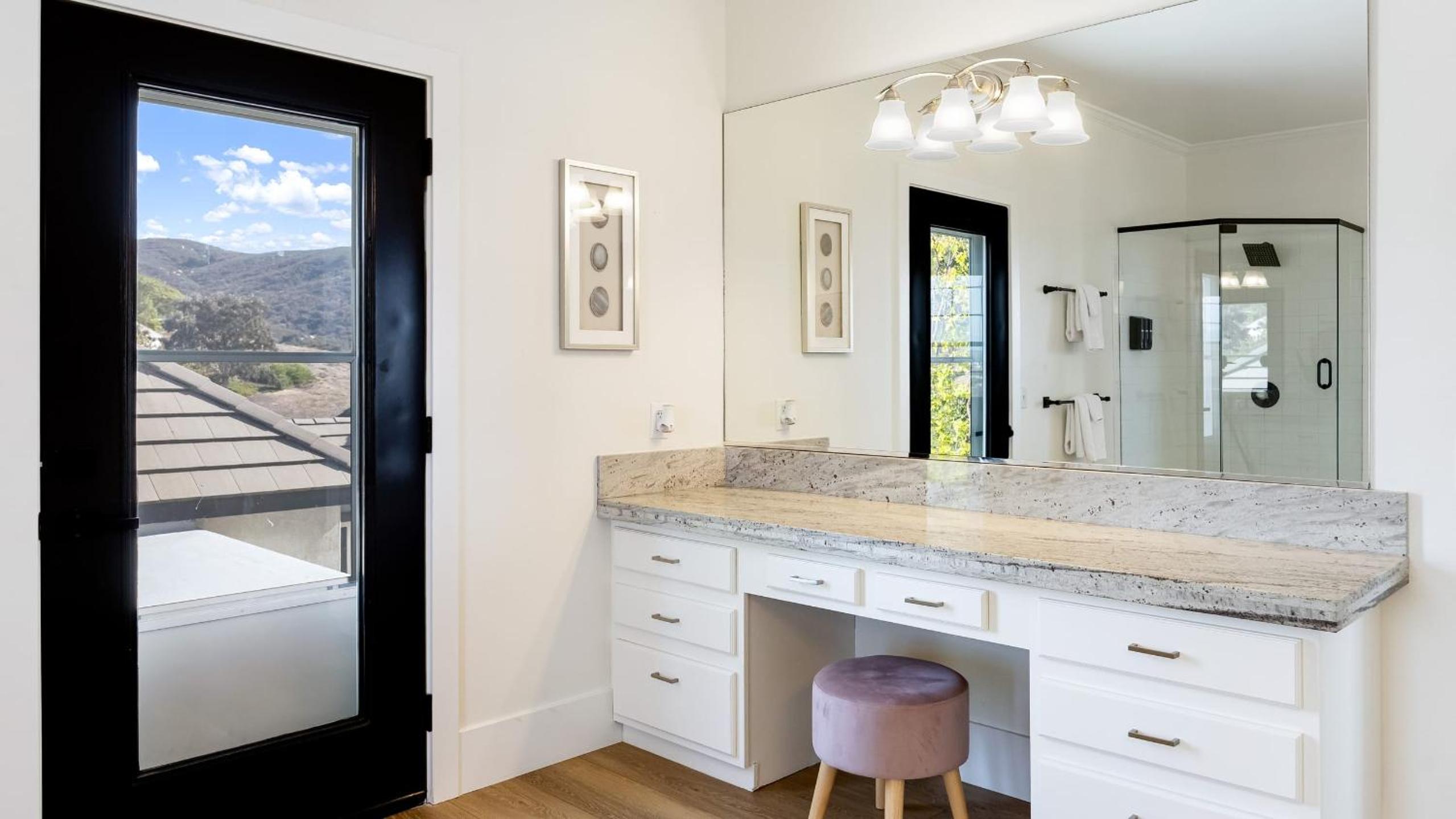 Temecula Stay w Pool Movie Room Sauna Tennis Court Panoramic Valley Views Via de Oro Estate by Avantstay