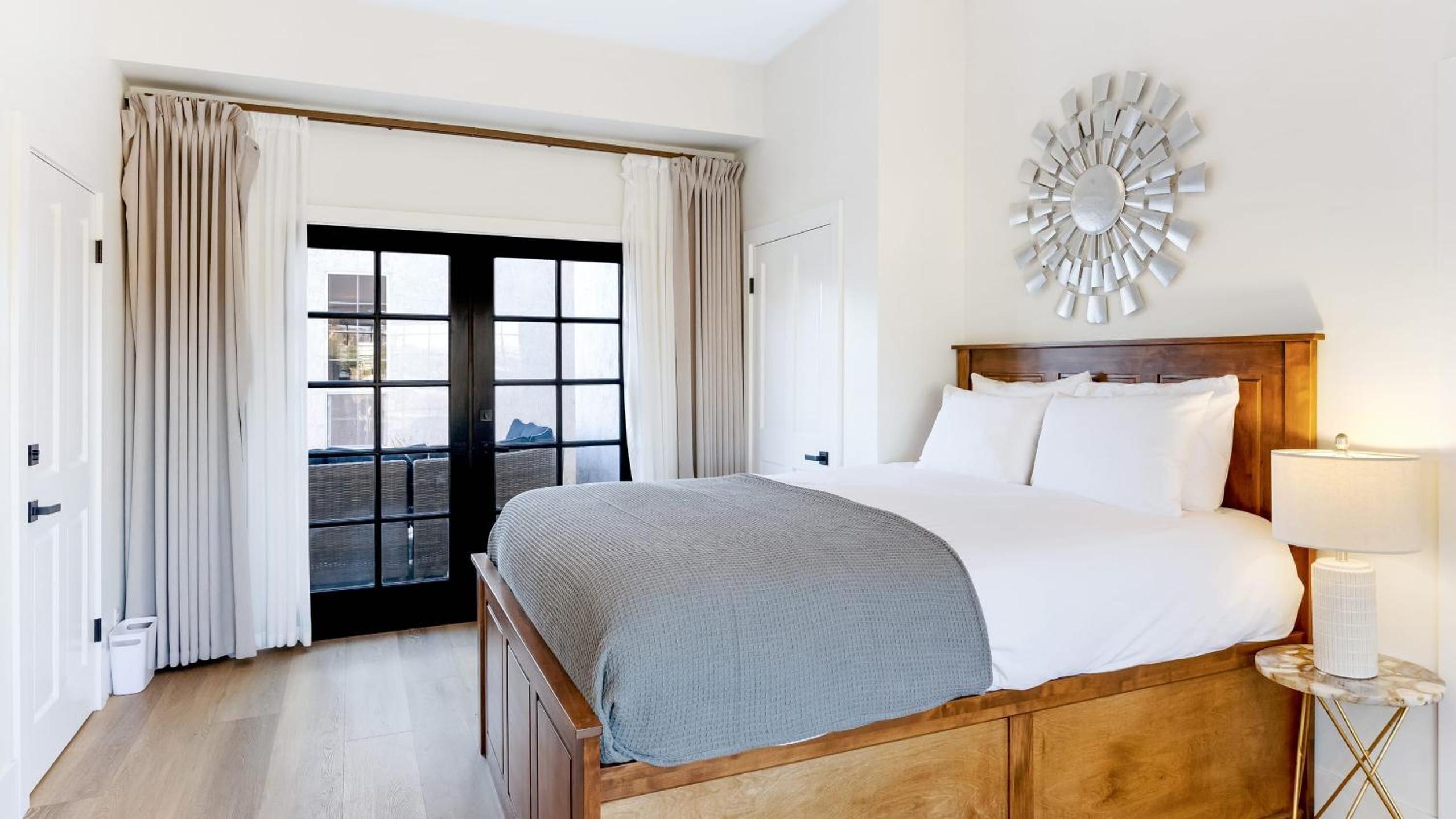 Temecula Stay w Pool Movie Room Sauna Tennis Court Panoramic Valley Views Via de Oro Estate by Avantstay