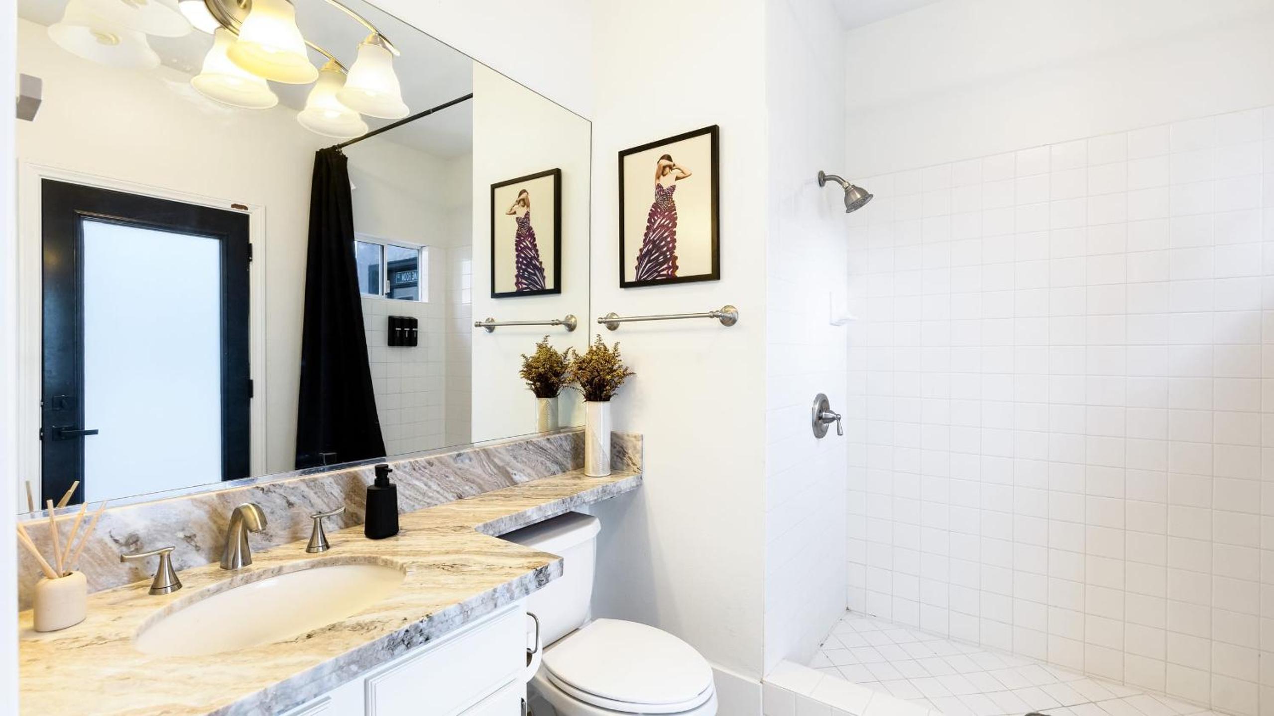 Temecula Stay w Pool Movie Room Sauna Tennis Court Panoramic Valley Views Via de Oro Estate by Avantstay