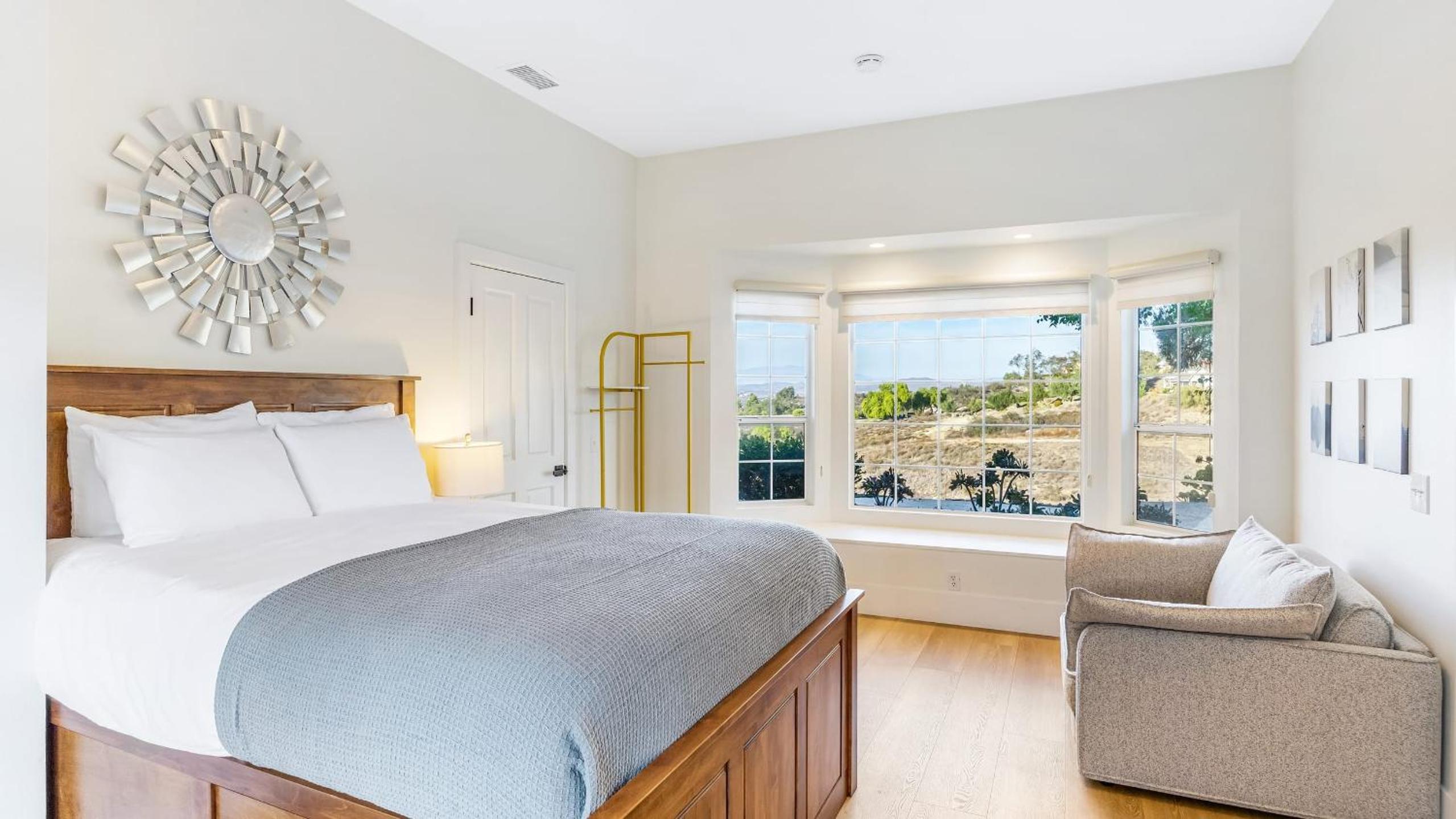 Temecula Stay w Pool Movie Room Sauna Tennis Court Panoramic Valley Views Via de Oro Estate by Avantstay