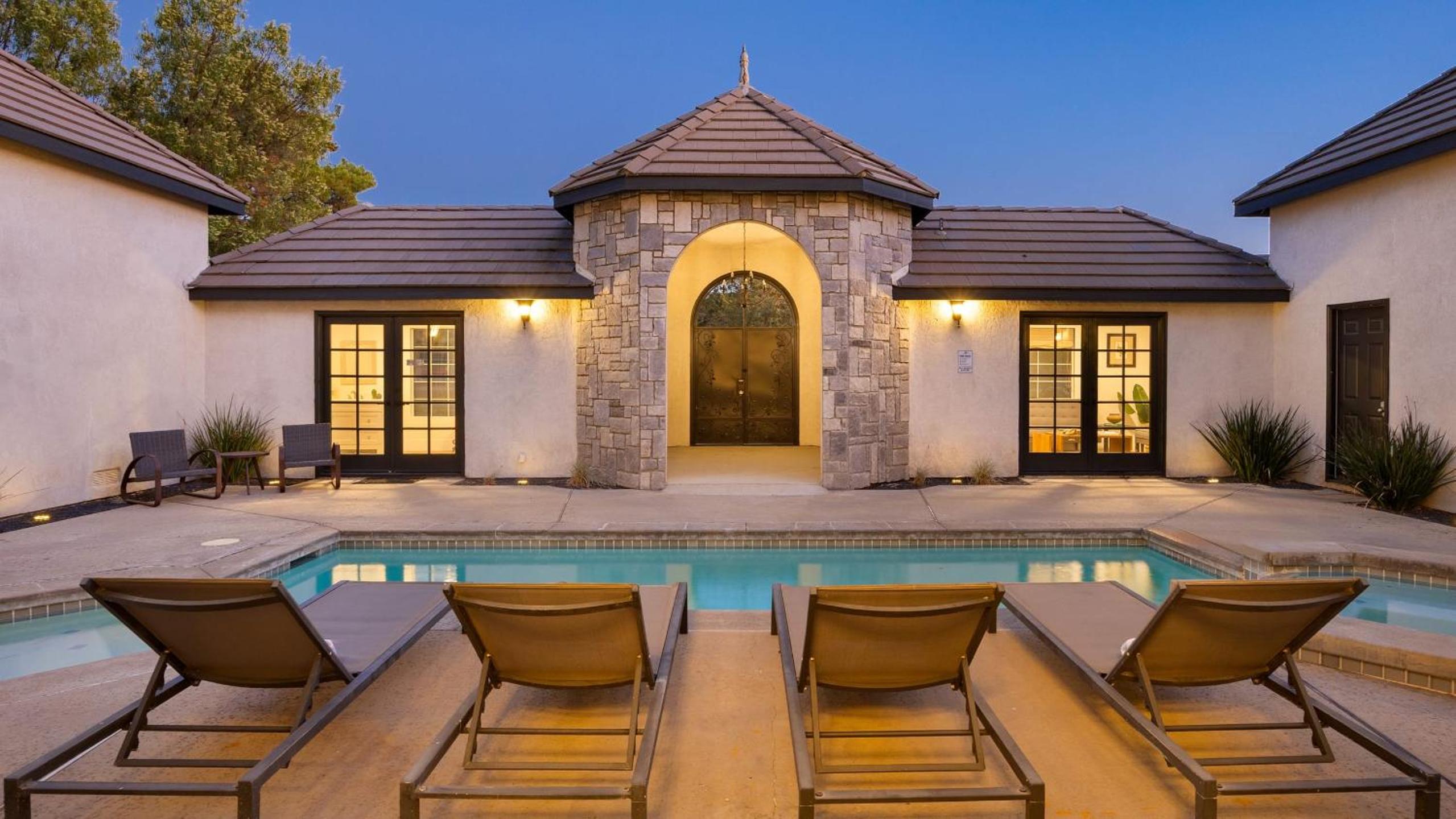 Temecula Stay w Pool Movie Room Sauna Tennis Court Panoramic Valley Views Via de Oro Estate by Avantstay