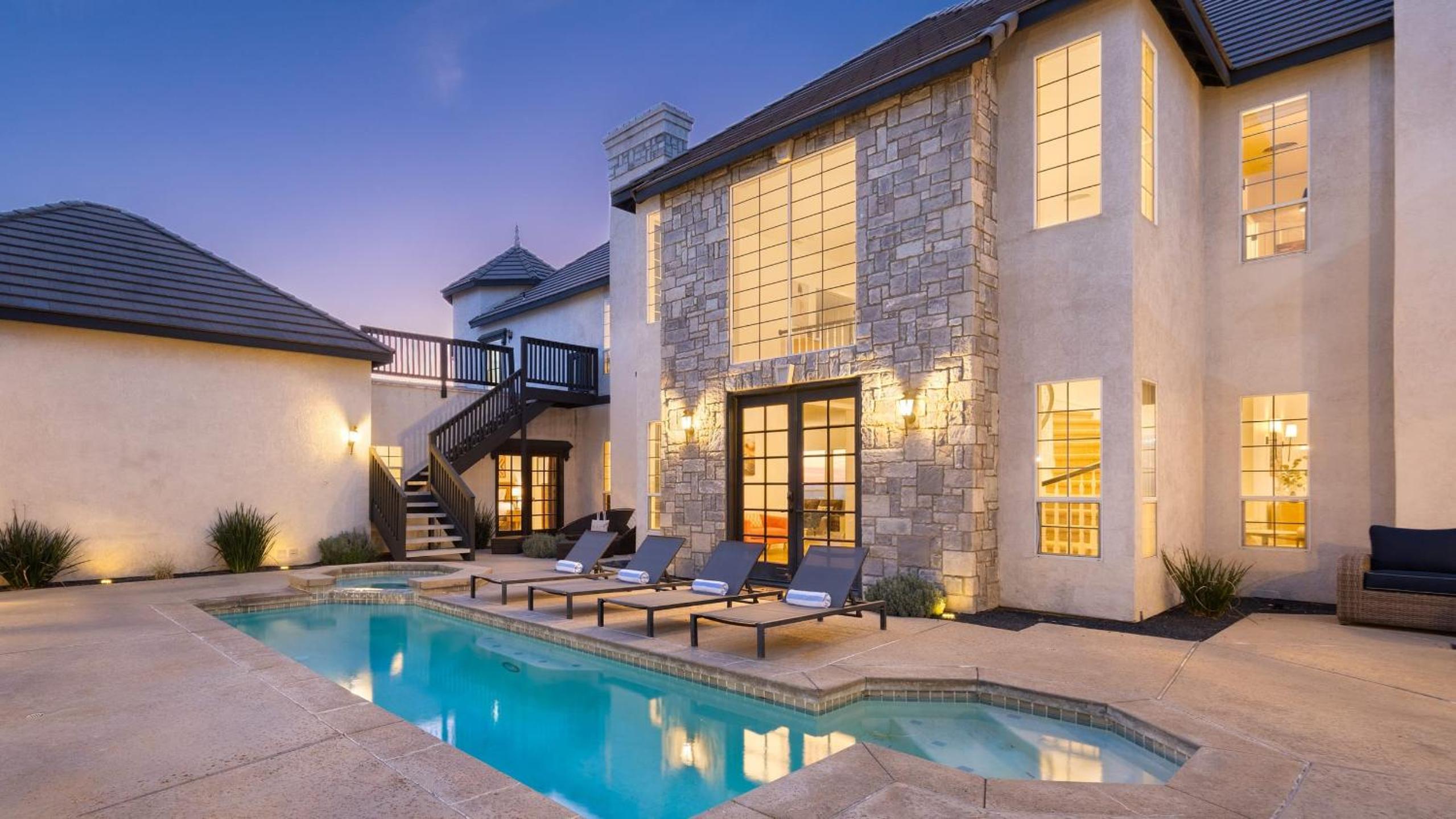 Temecula Stay w Pool Movie Room Sauna Tennis Court Panoramic Valley Views Via de Oro Estate by Avantstay