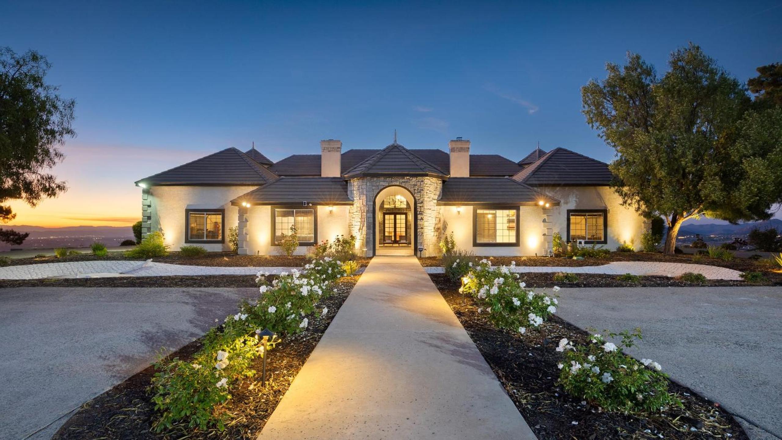 Temecula Stay w Pool Movie Room Sauna Tennis Court Panoramic Valley Views Via de Oro Estate by Avantstay