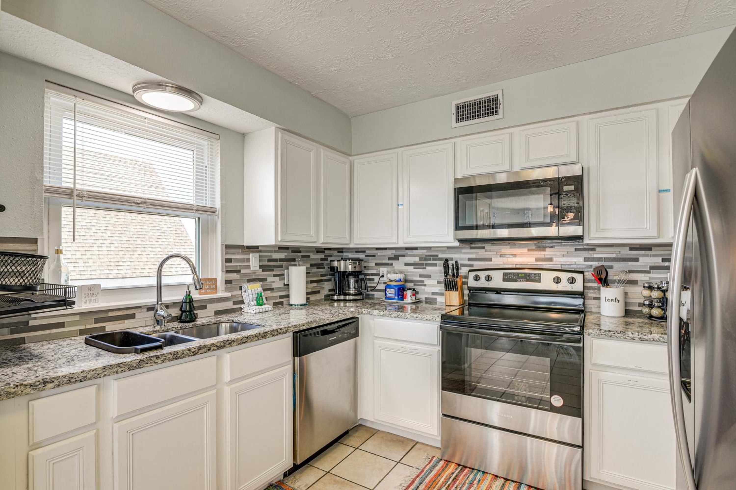 Walk to Beach Ocean-View Family Home in Galveston