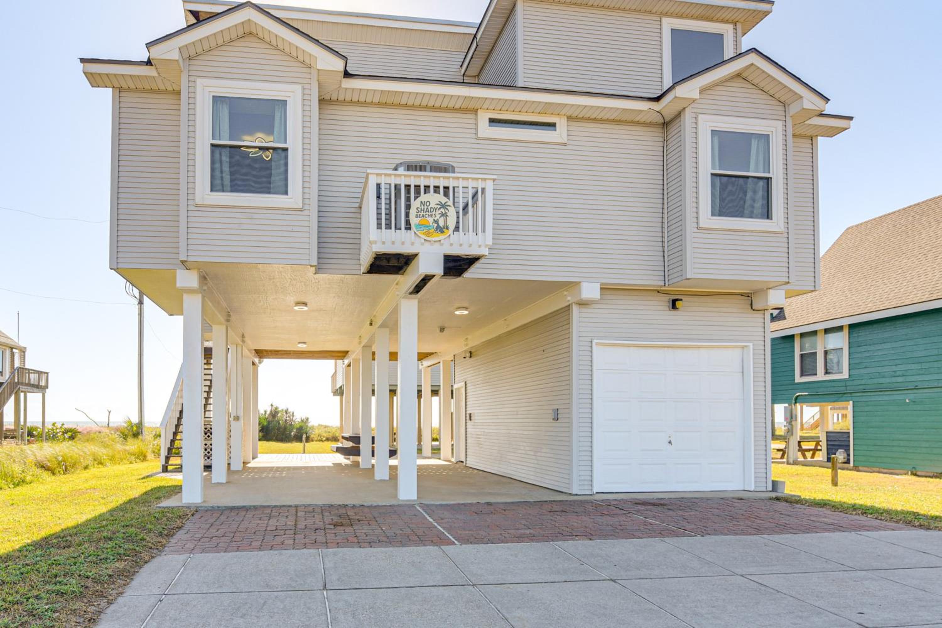 Walk to Beach Ocean-View Family Home in Galveston