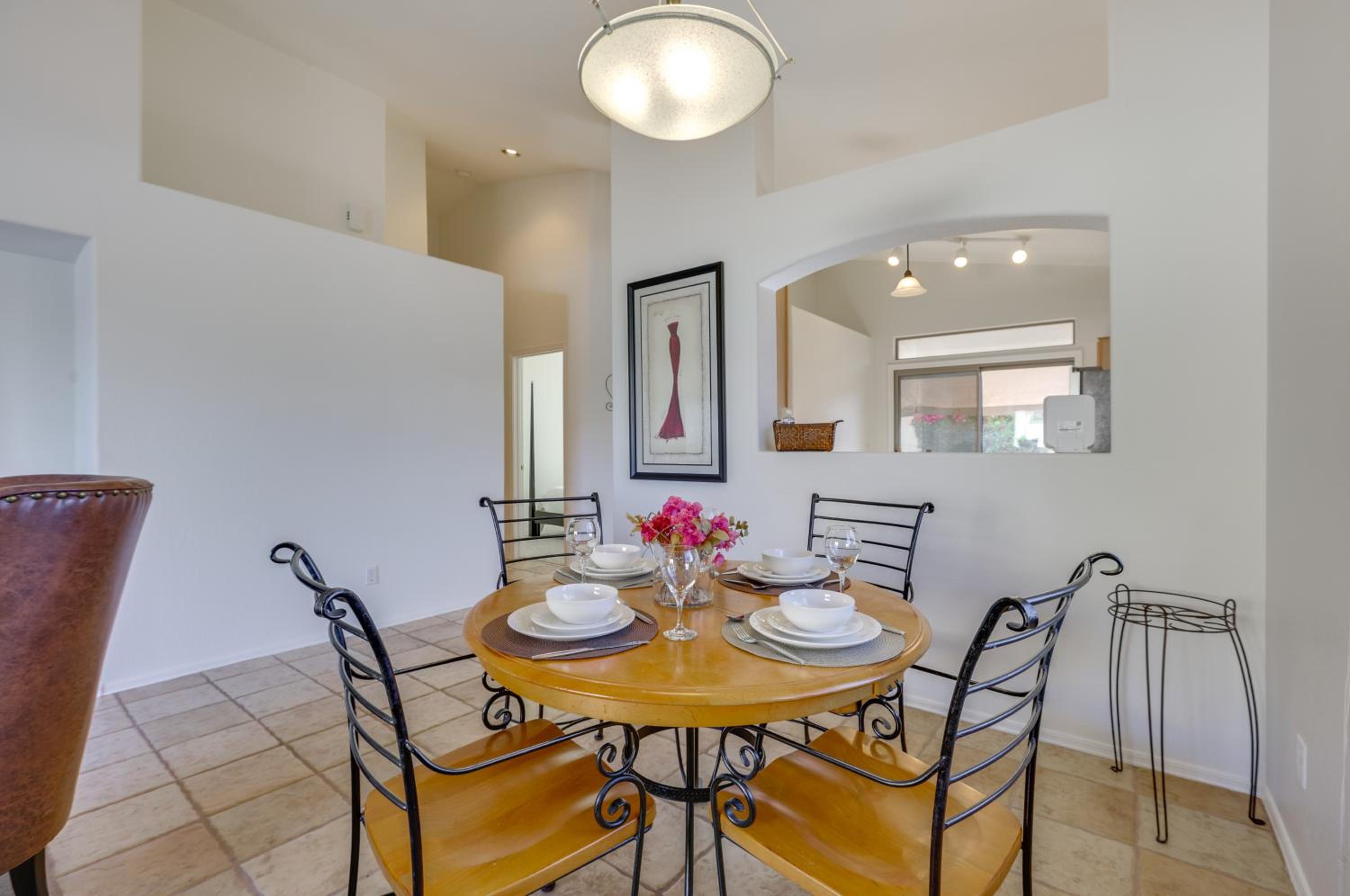 Hike, Golf and Relax Desert Retreat in Cave Creek