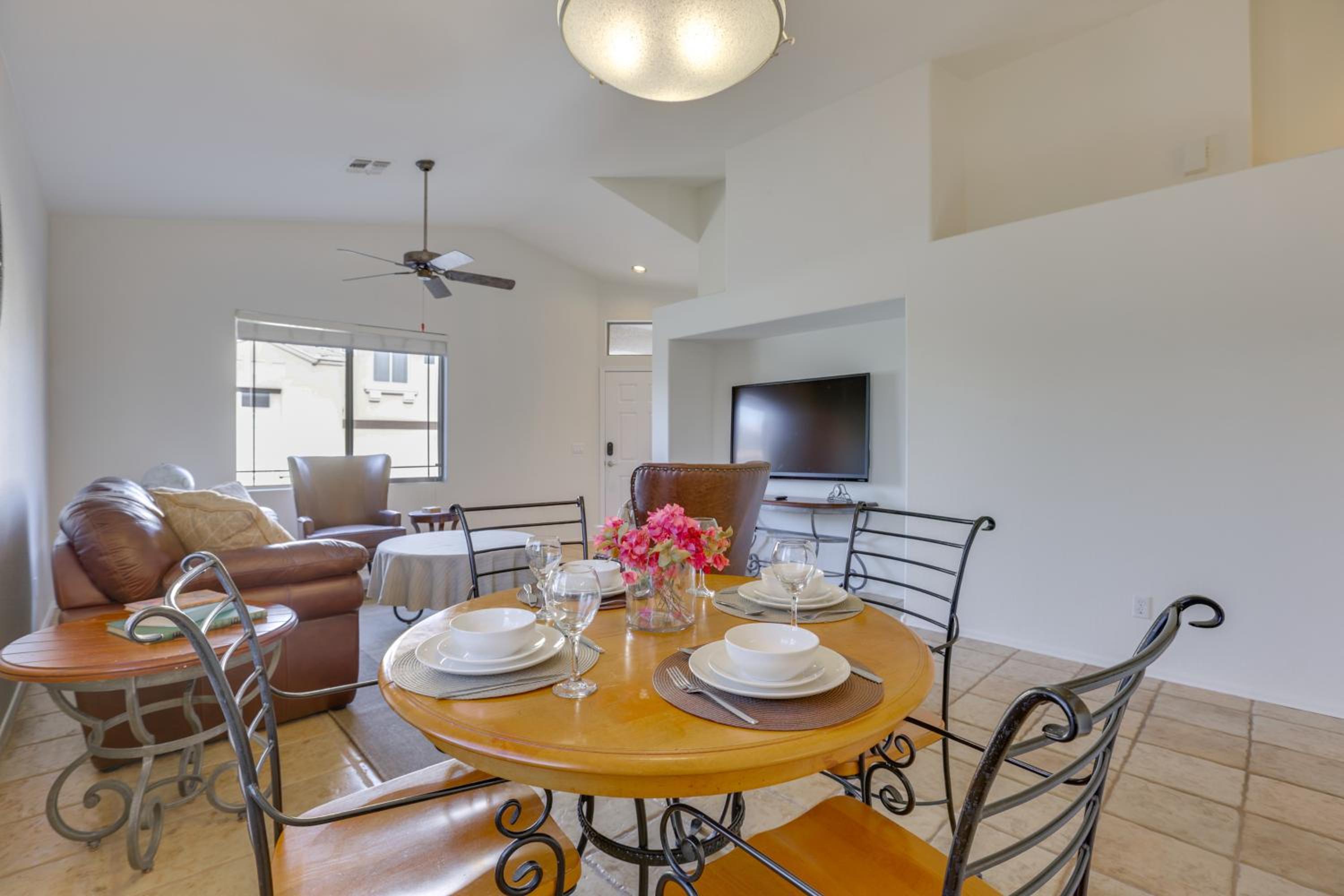 Hike, Golf and Relax Desert Retreat in Cave Creek