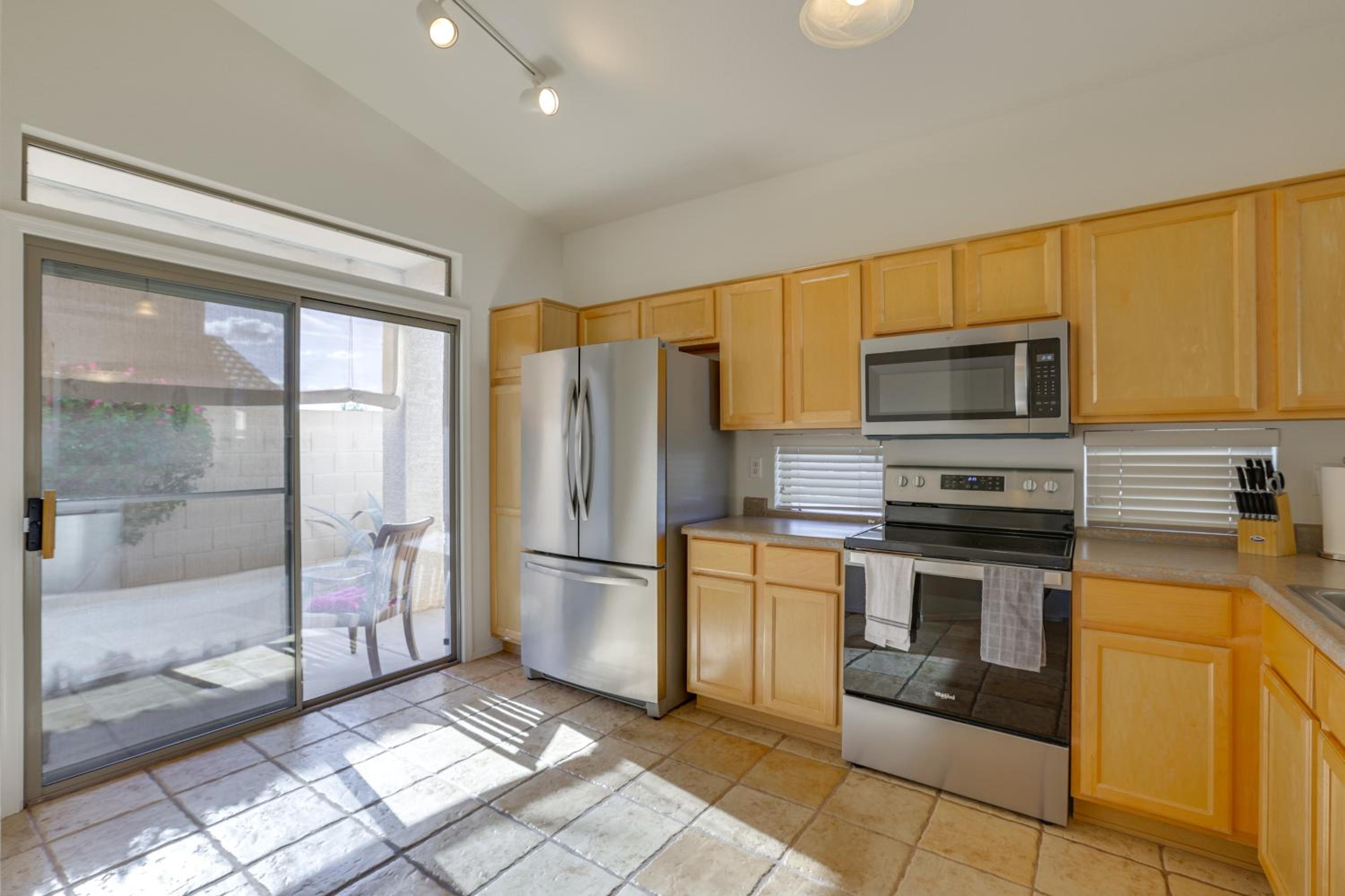 Hike, Golf and Relax Desert Retreat in Cave Creek