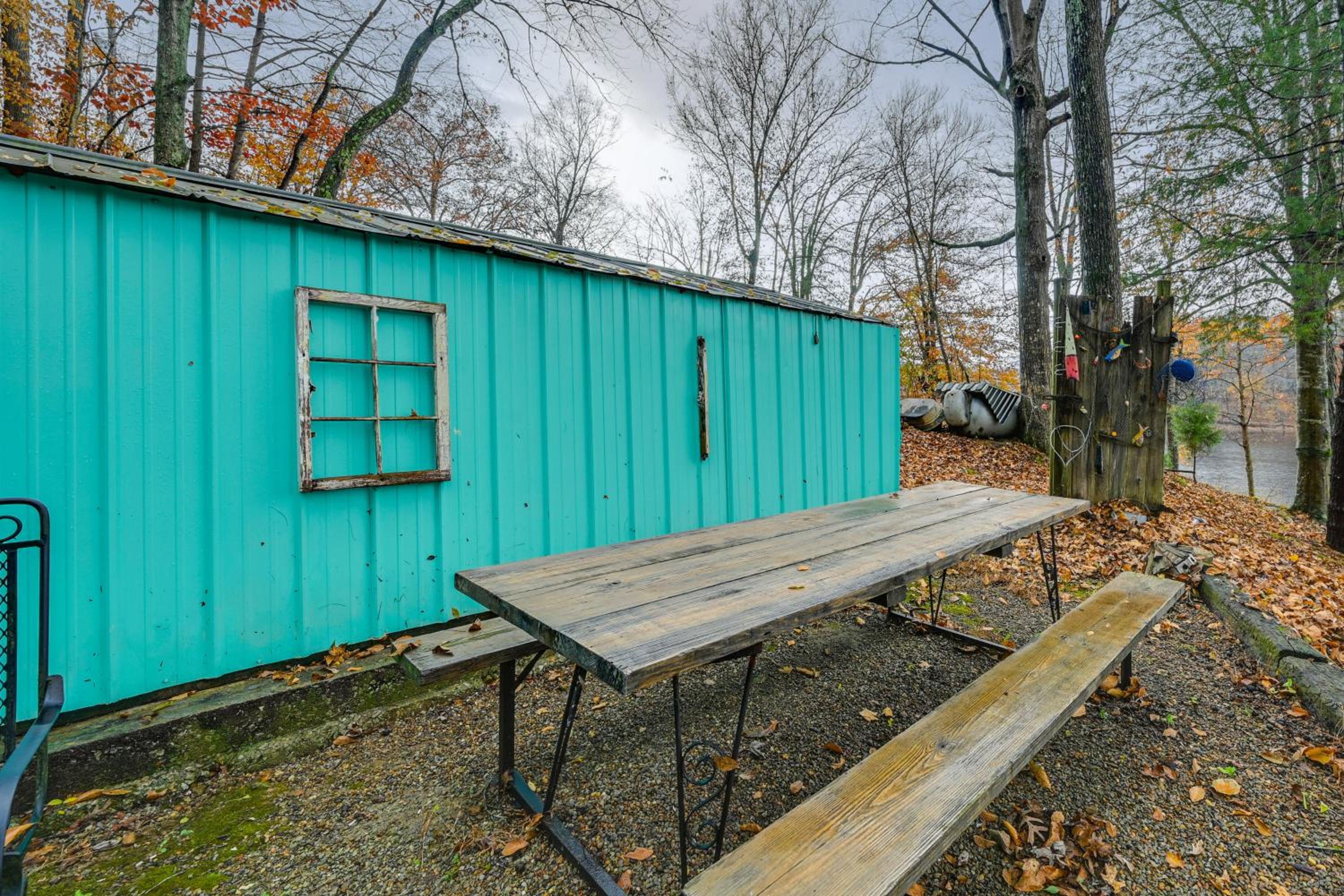 Lake Malone Cabin Getaway! Dock, Fire Pit, Grill