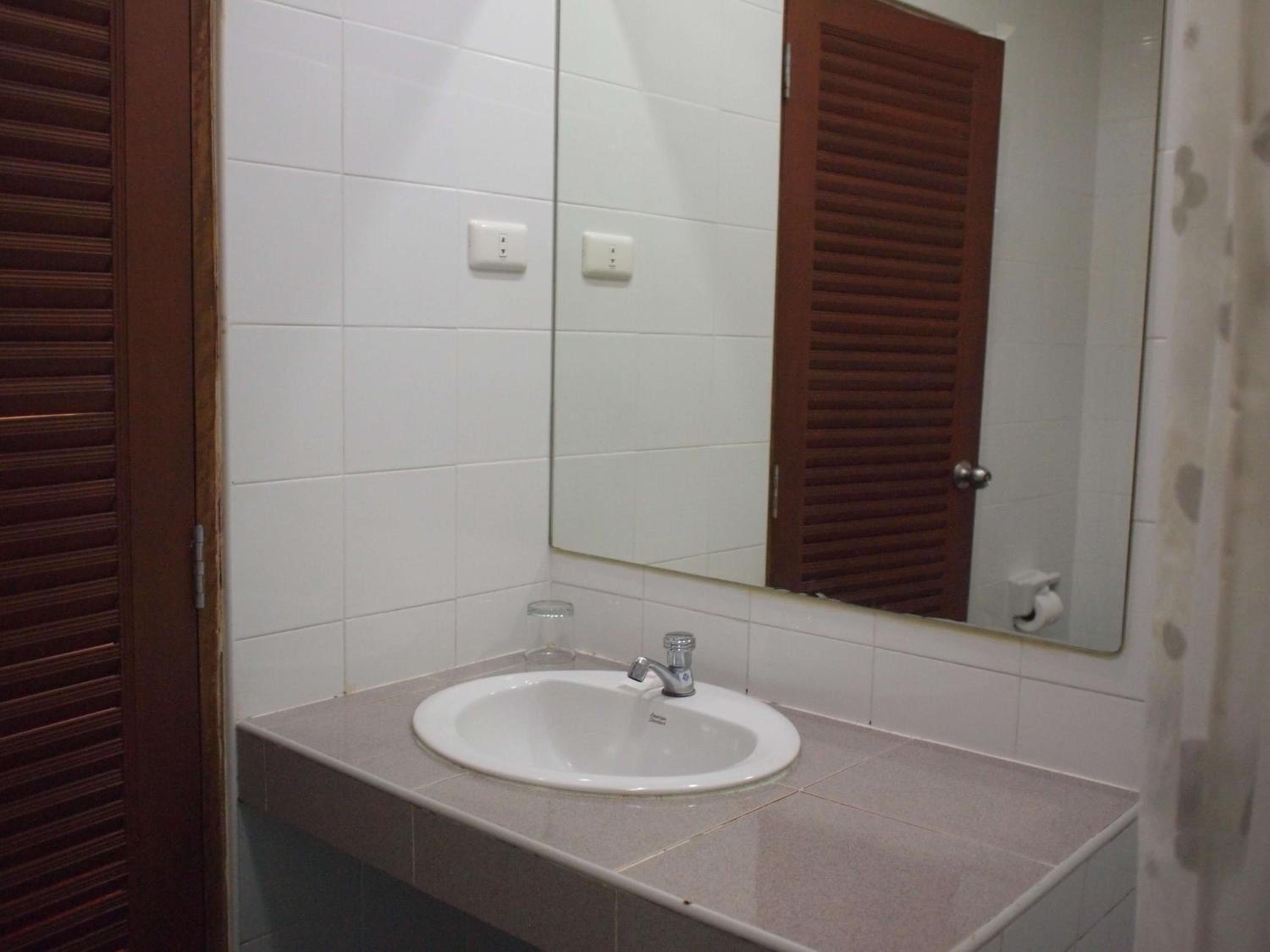 Roongruang Hotel