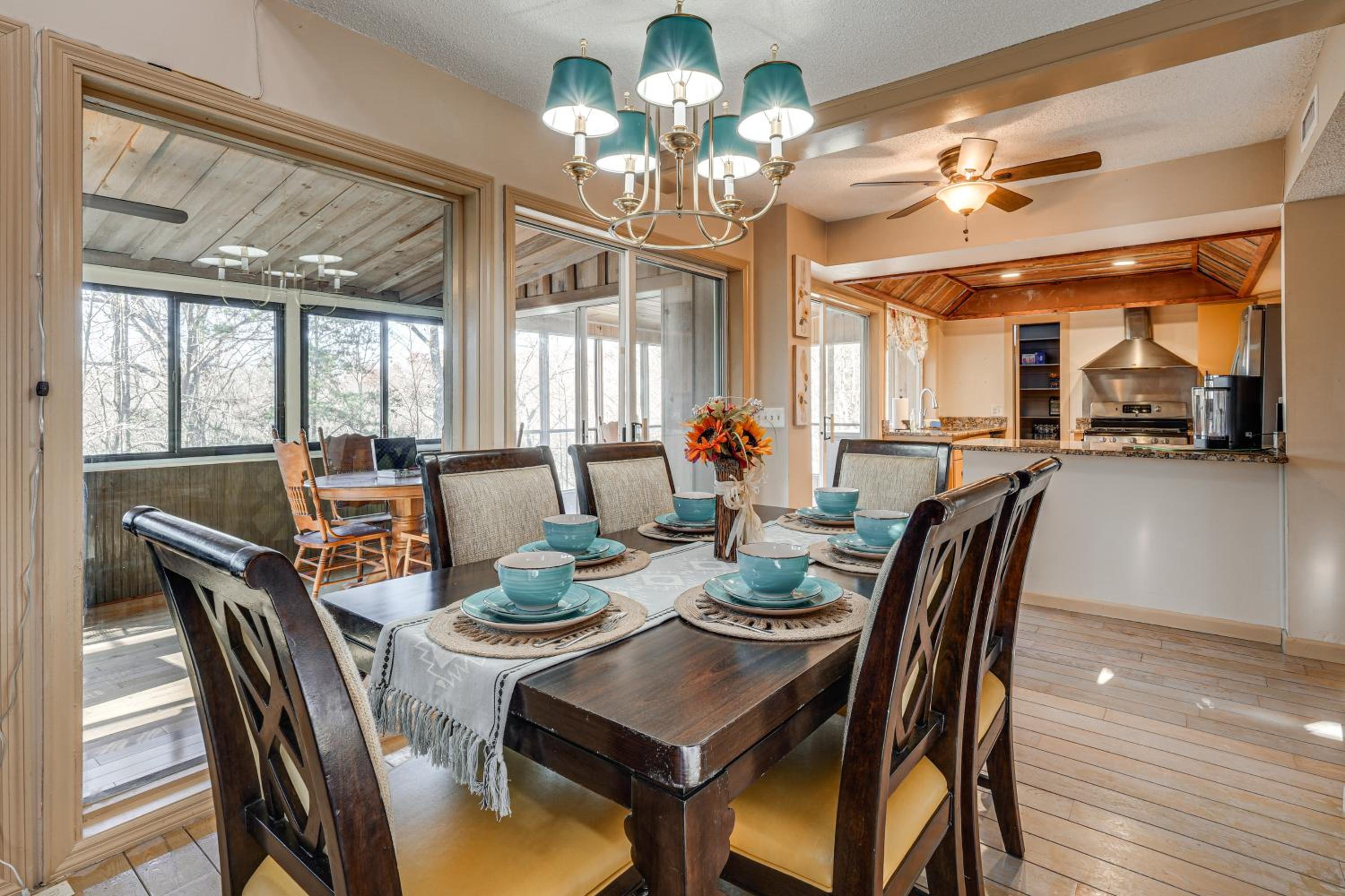 Hot Tub and Views! Squatchs Place in Blairsville