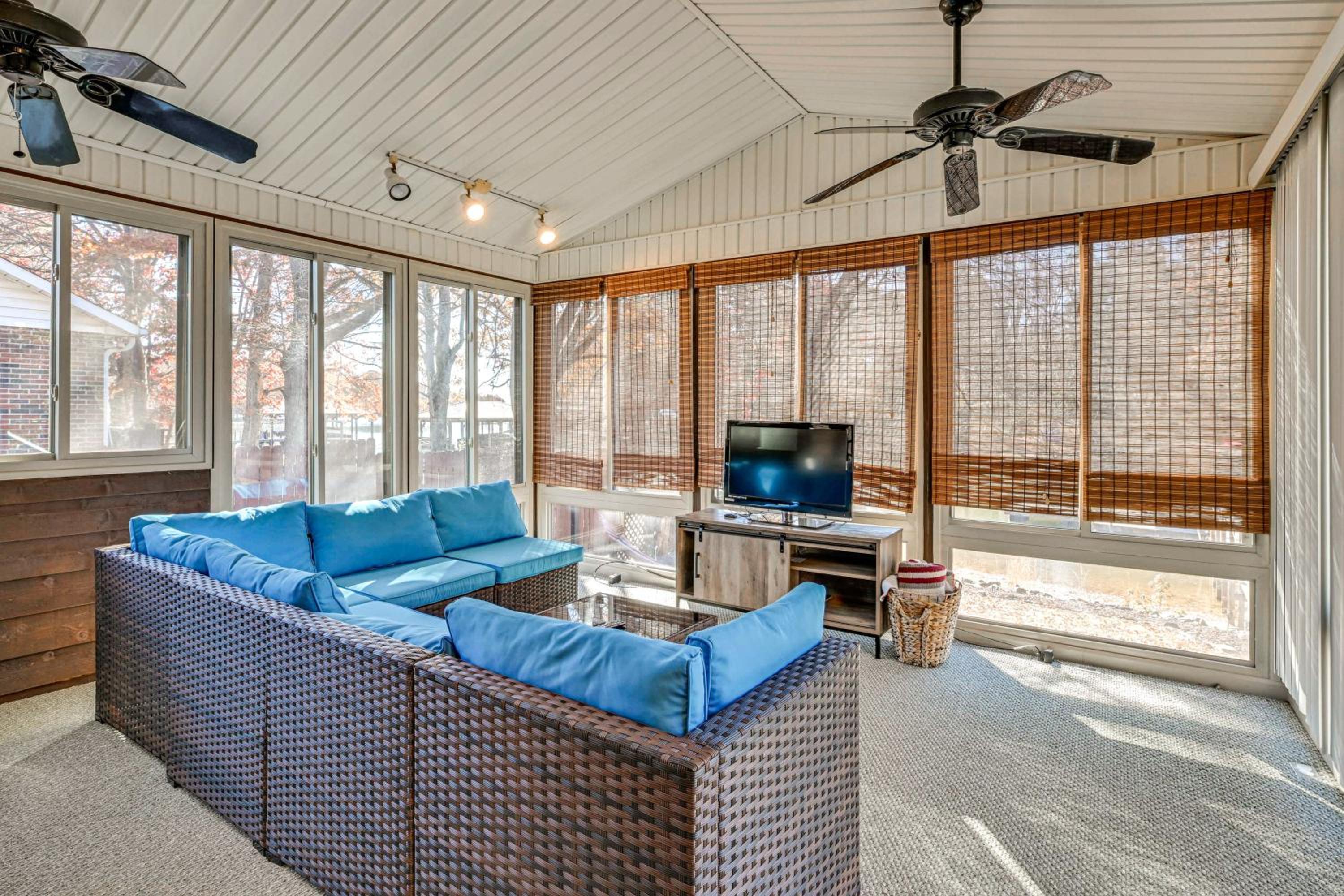 Boaters Paradise on Lake Norman with Private Dock!