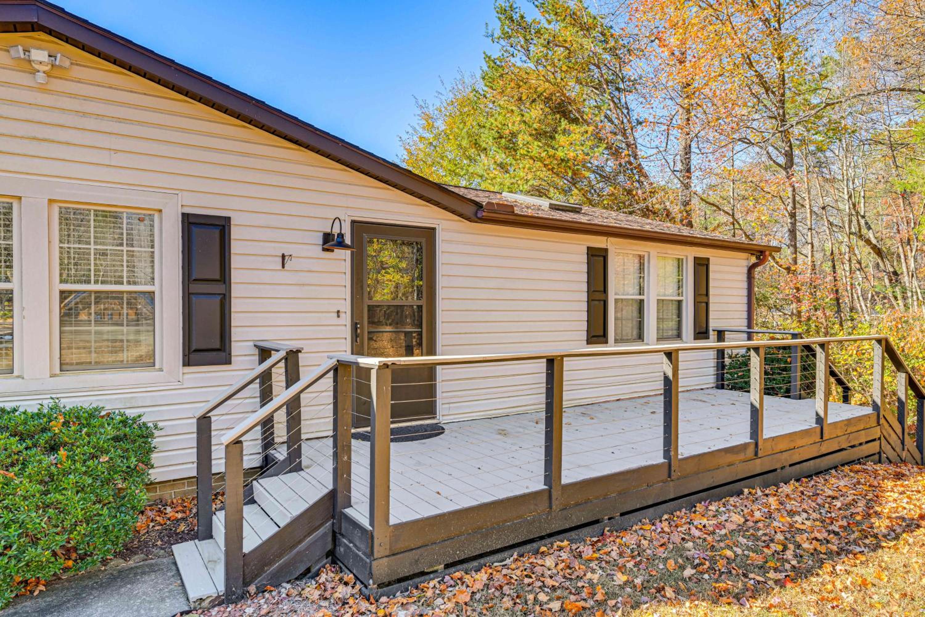 Boaters Paradise on Lake Norman with Private Dock!