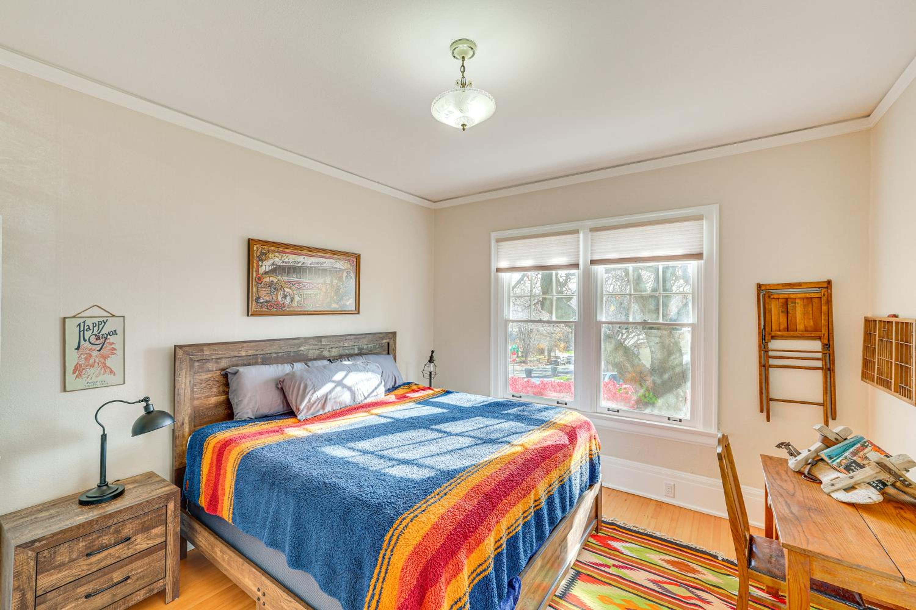 1 Mi to Pendleton Round-Up Historic Elnor Home