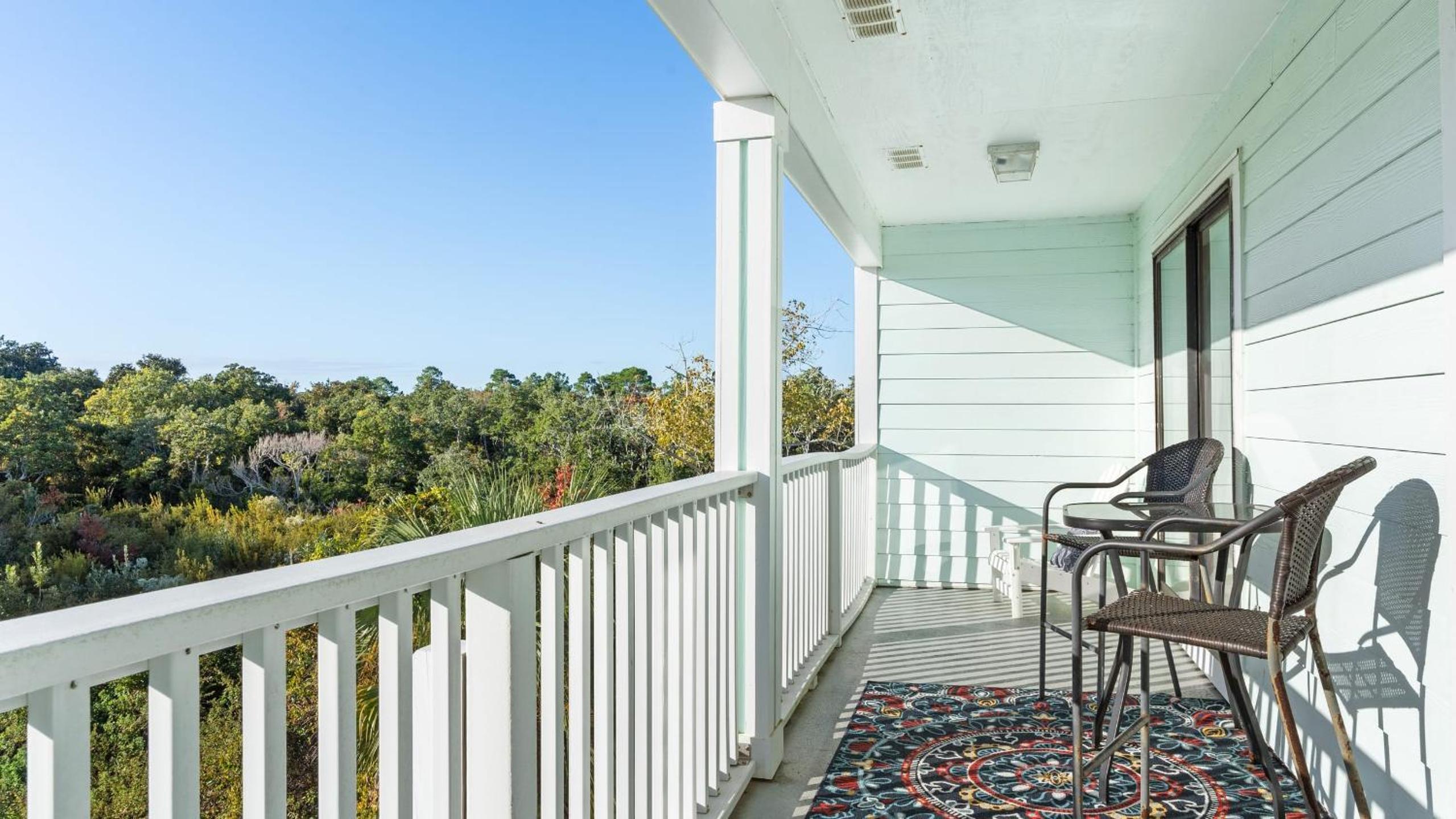 Steps to the Beach Pool Tennis Putting Green Southwinds H12 by AvantStay