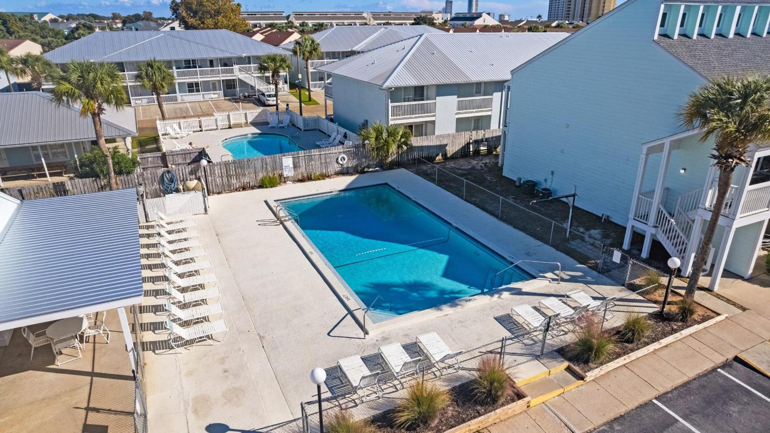 Steps to the Beach Pool Tennis Putting Green Southwinds H12 by AvantStay
