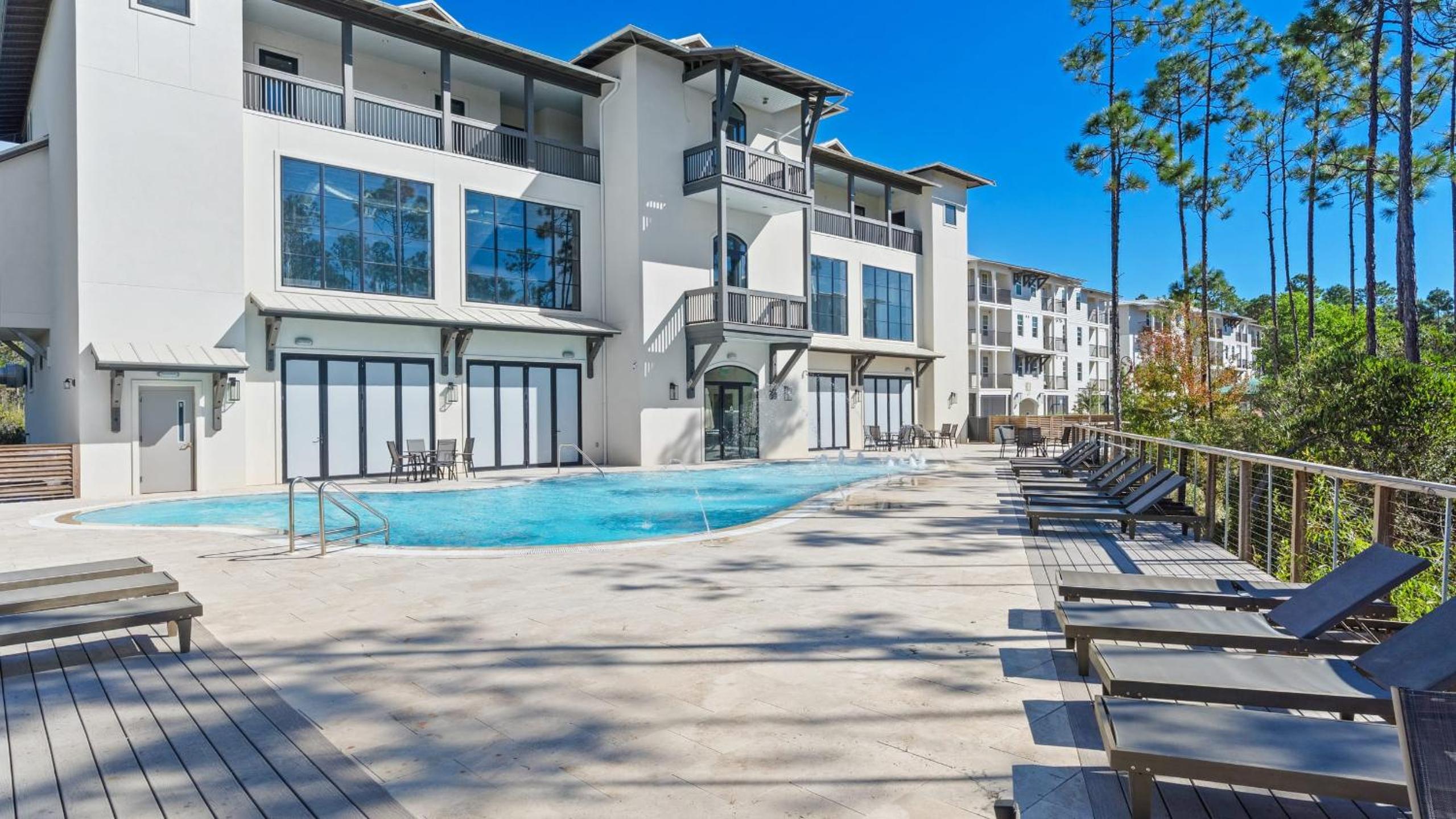 Bright 30A Two-Suite Condo — Balcony Views Pool Hot Tub Near Gulf Place Emerald Oasis by AvantStay