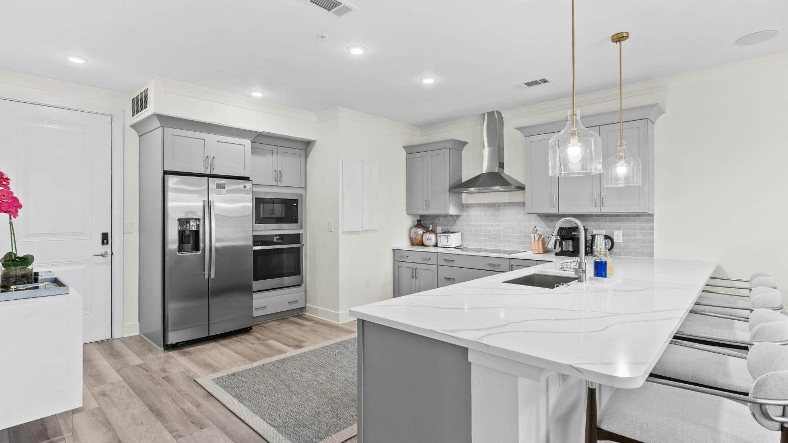 Bright 30A Two-Suite Condo — Balcony Views Pool Hot Tub Near Gulf Place Emerald Oasis by AvantStay