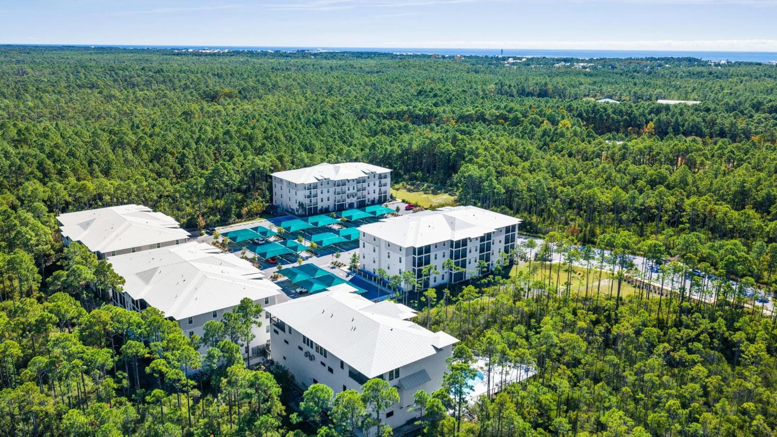 Bright 30A Two-Suite Condo — Balcony Views Pool Hot Tub Near Gulf Place Emerald Oasis by AvantStay