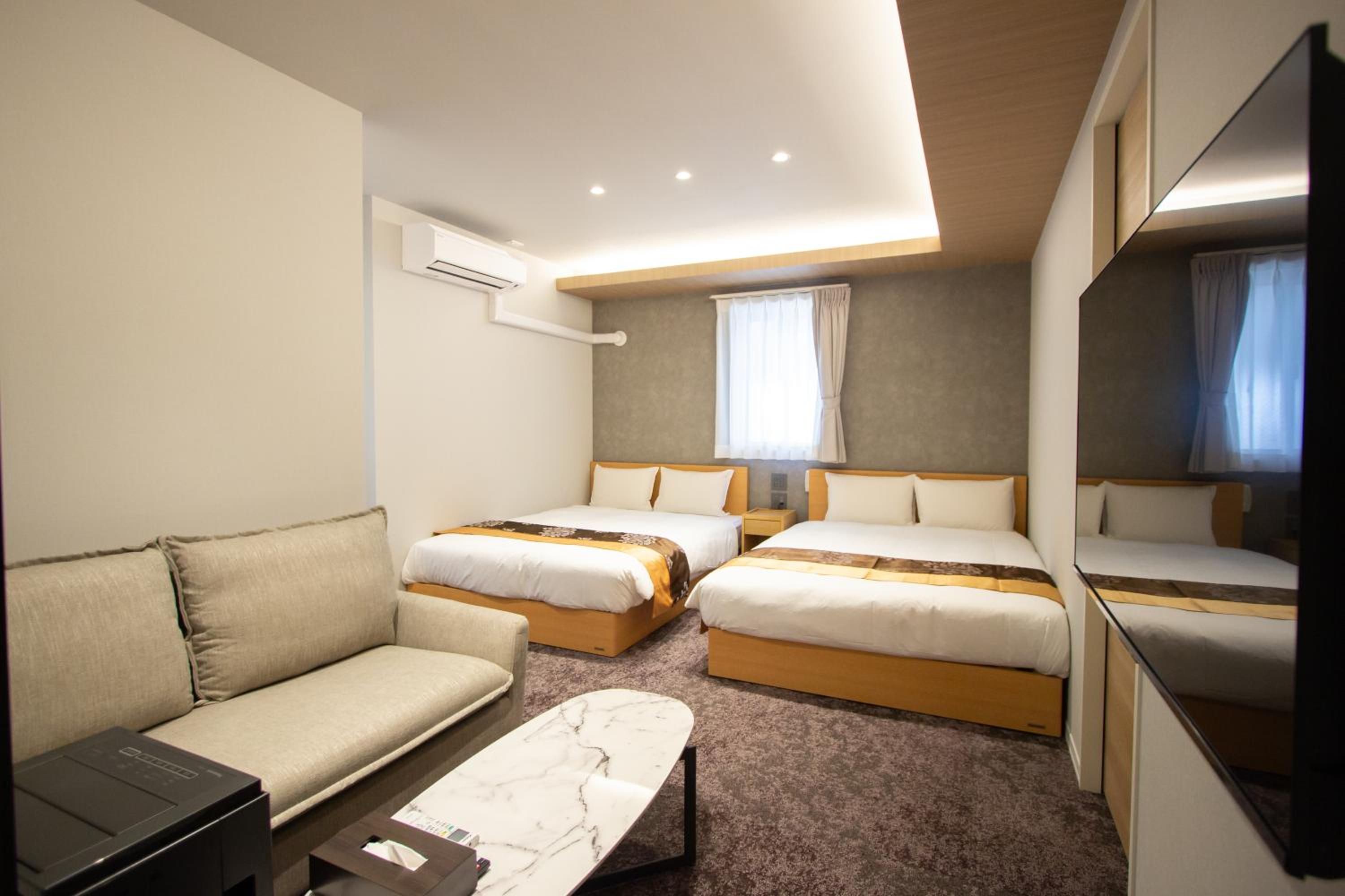 HOTEL YeeT Tenjin Minami