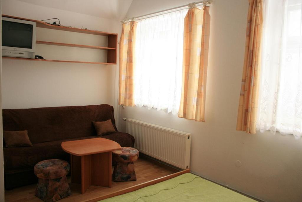 Photo 63