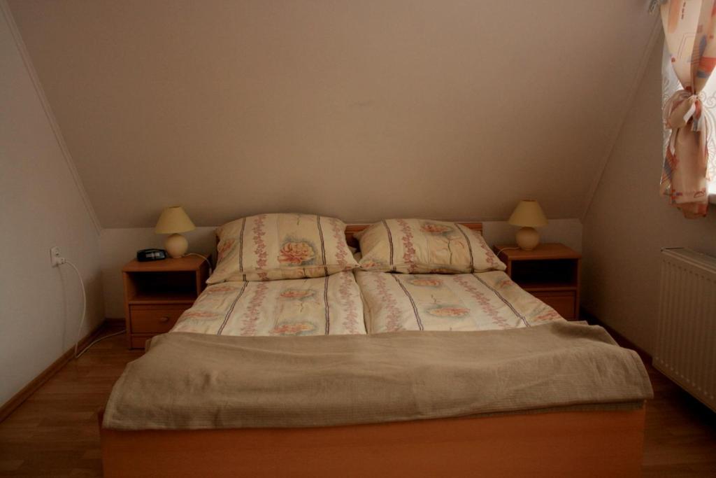 Photo 64