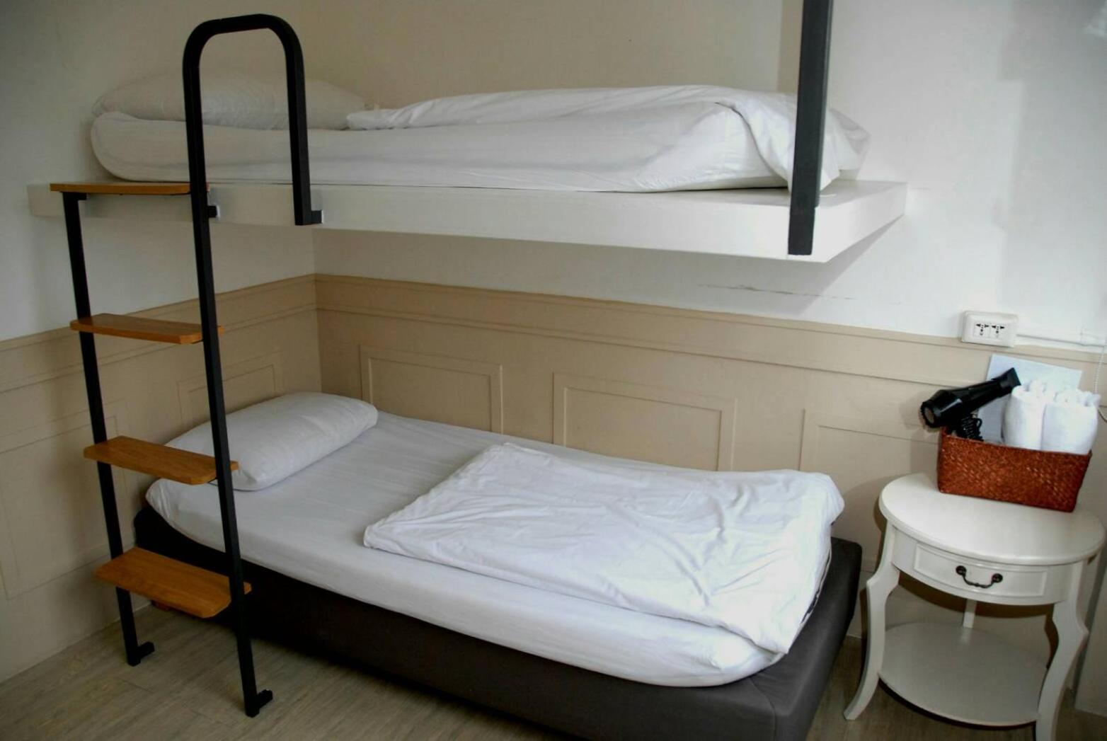 Mr. Lobster’s Secret Den design hostel