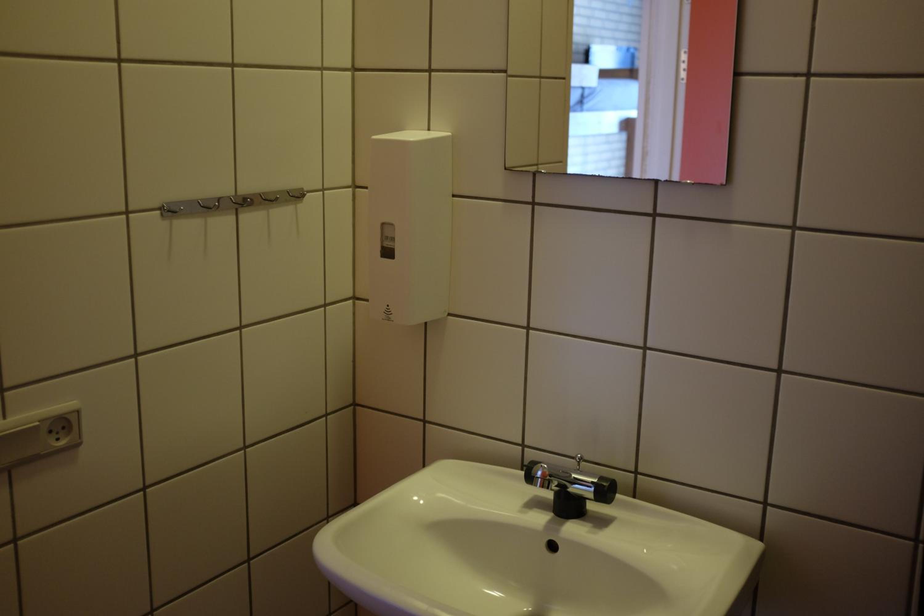 Photo 32
