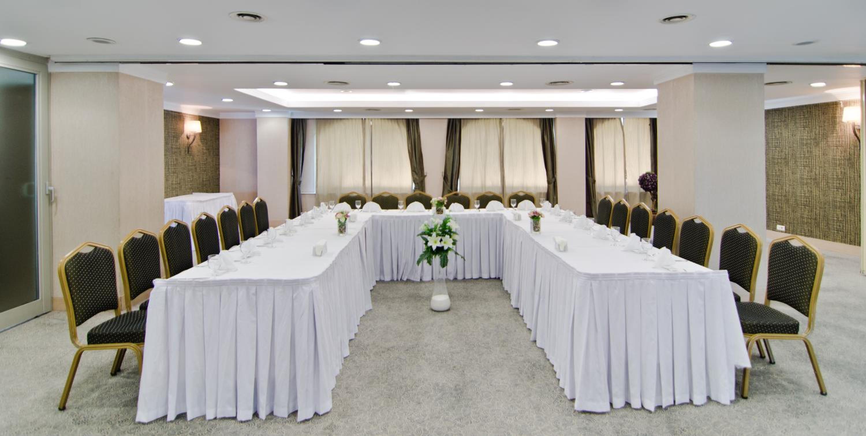 Midas Hotel - Image 47