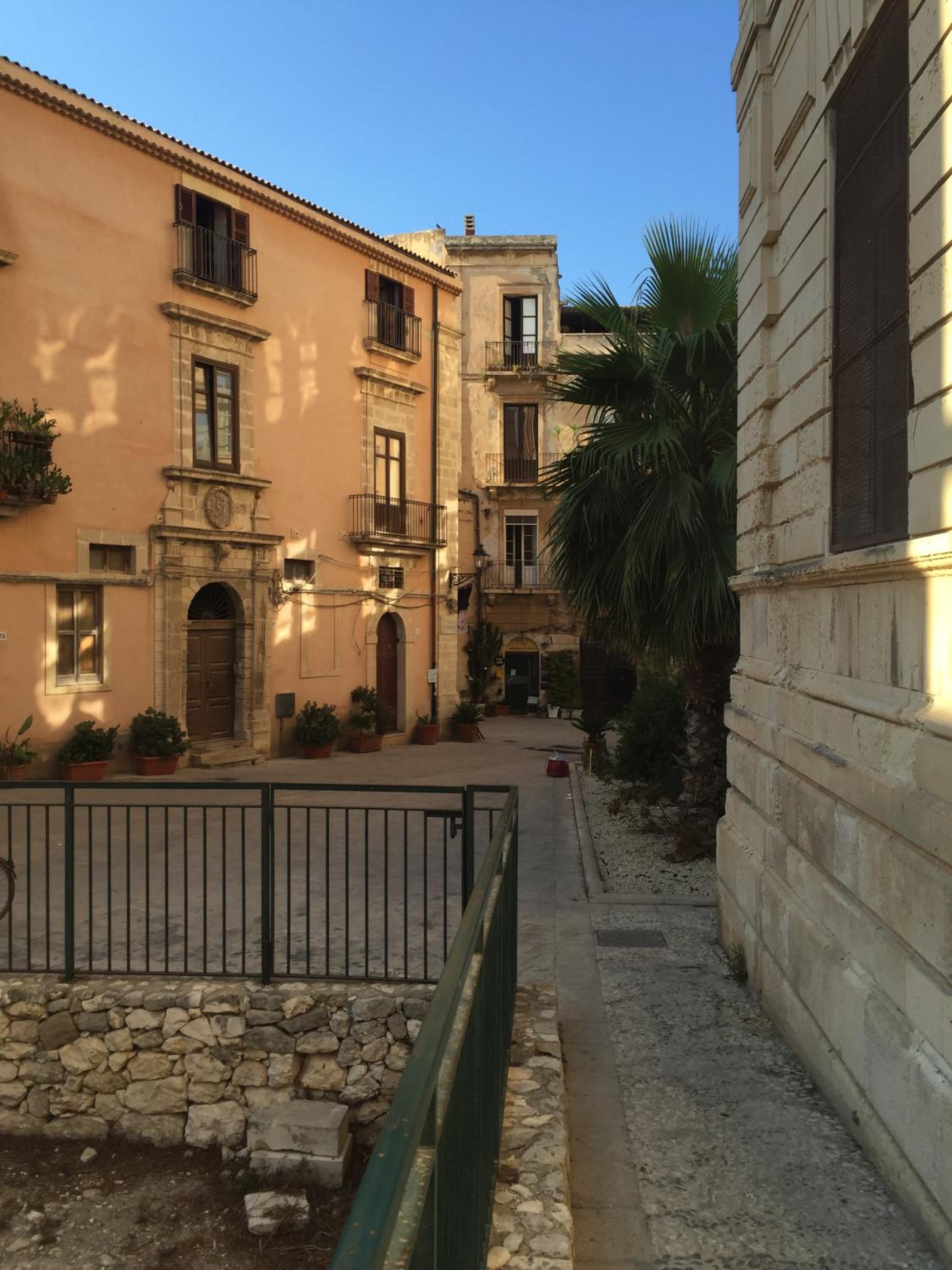 le c'Ortigiane di via mergulensi