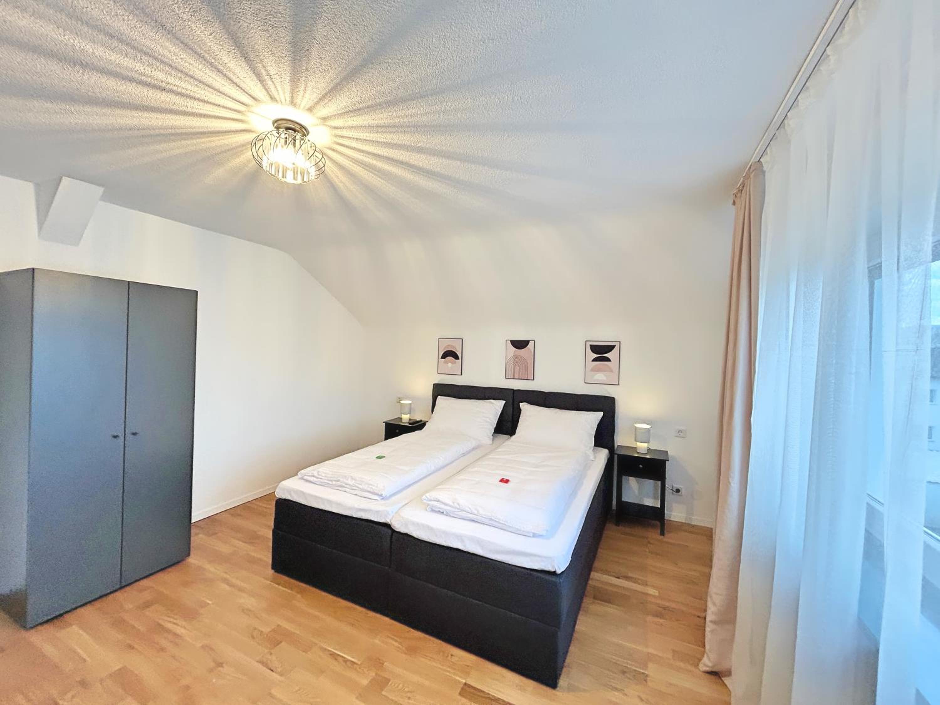 Basilisk Homes - in Grenzach-Wyhlen bei Basel - 4 x Moderne Fewos je 1bis2, 1bis4 oder 1bis6 Pers mit Küche und Balkon oder Terrasse - Parkplätze vorhanden