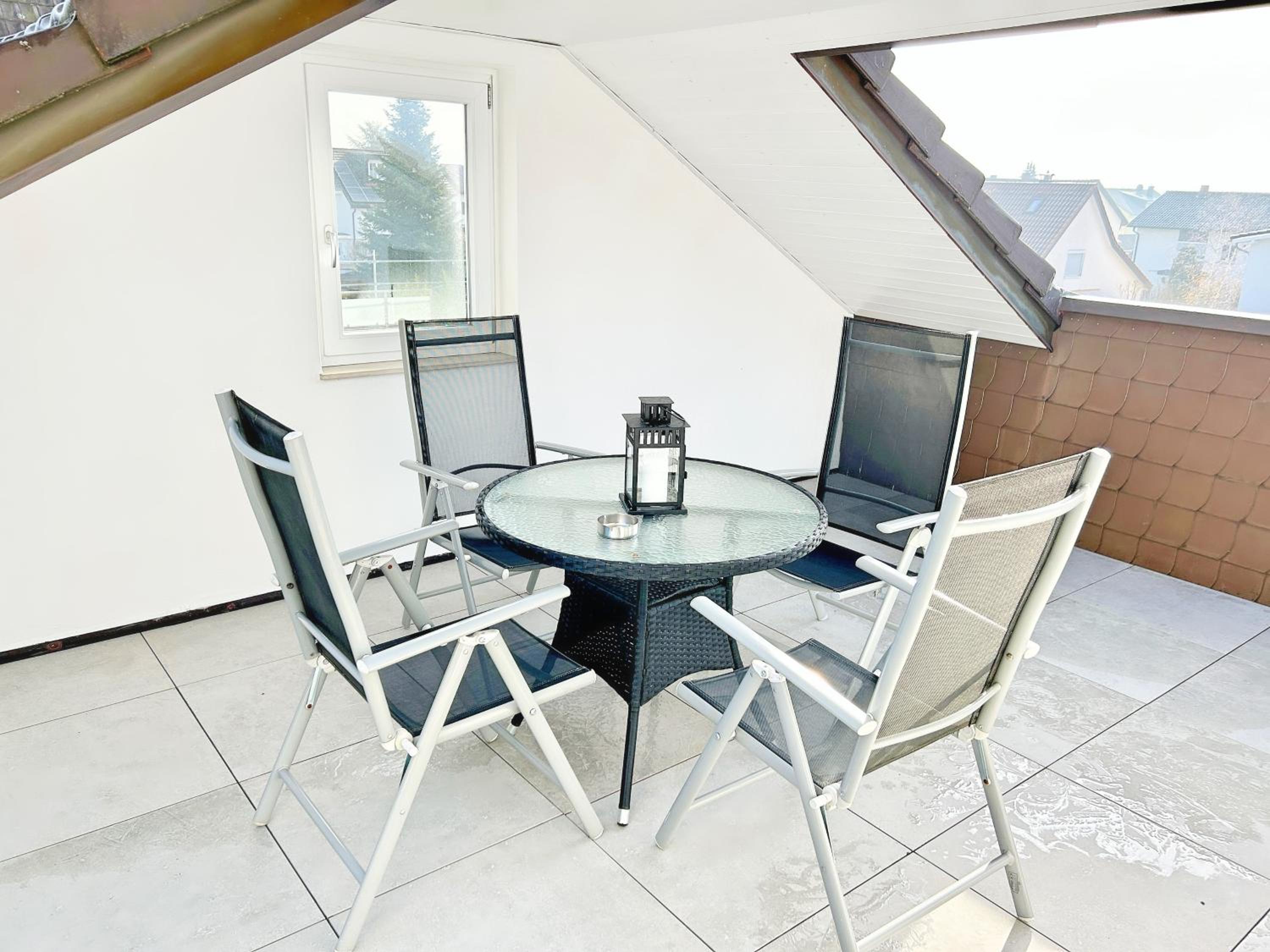 Basilisk Homes - in Grenzach-Wyhlen bei Basel - 4 x Moderne Fewos je 1bis2, 1bis4 oder 1bis6 Pers mit Küche und Balkon oder Terrasse - Parkplätze vorhanden