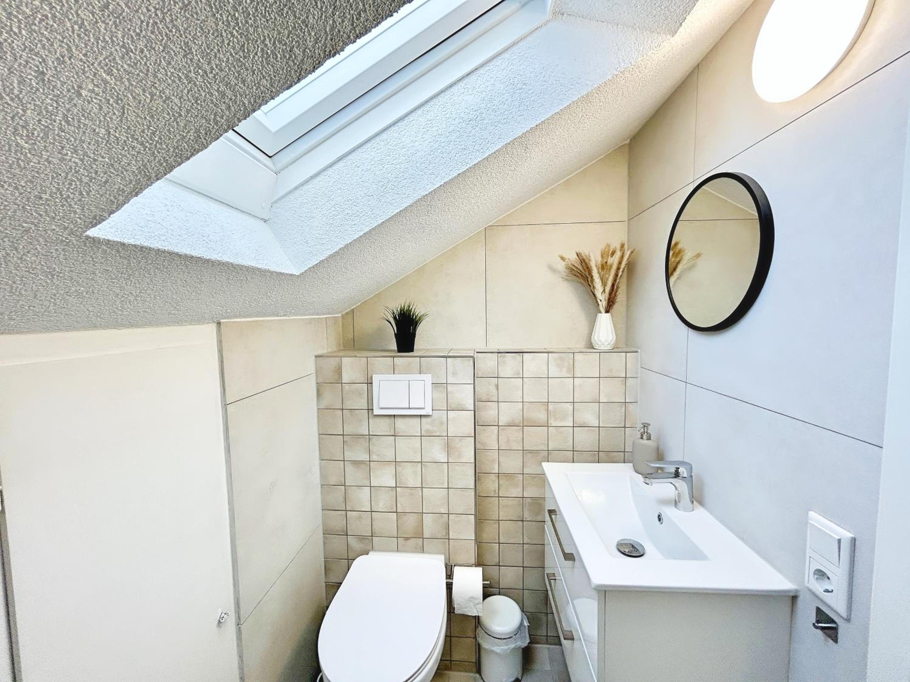 Basilisk Homes - in Grenzach-Wyhlen bei Basel - 4 x Moderne Fewos je 1bis2, 1bis4 oder 1bis6 Pers mit Küche und Balkon oder Terrasse - Parkplätze vorhanden